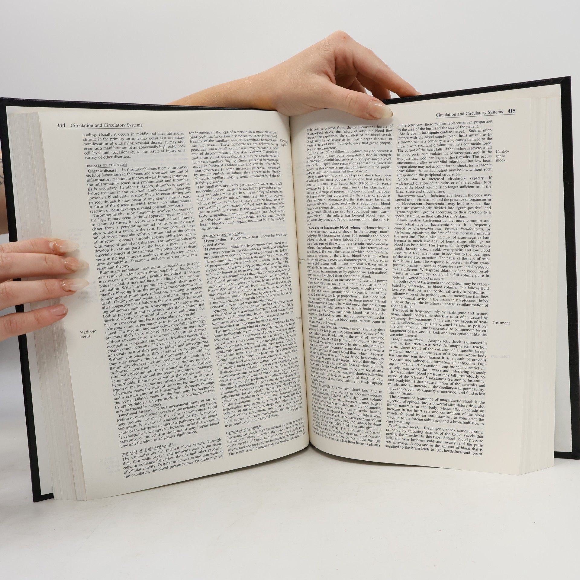 Kolektiv autorů The New Encyclopædia Britannica 16
