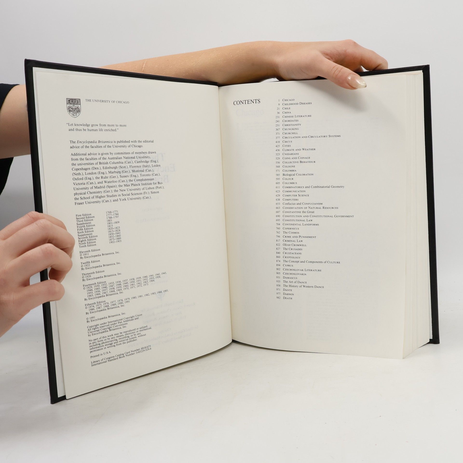 Kolektiv autorů The New Encyclopædia Britannica 16