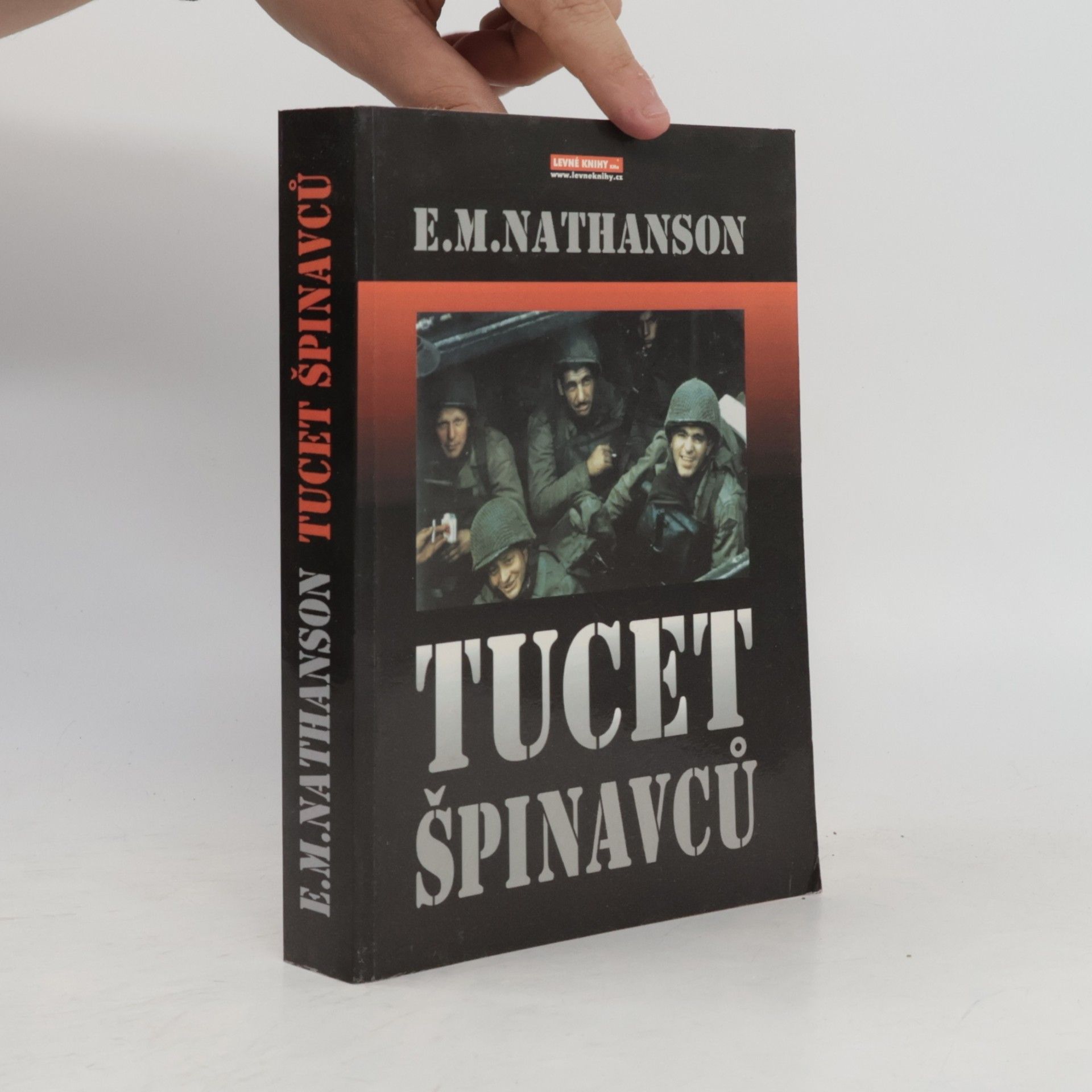 E. M. Nathanson Tucet špinavců