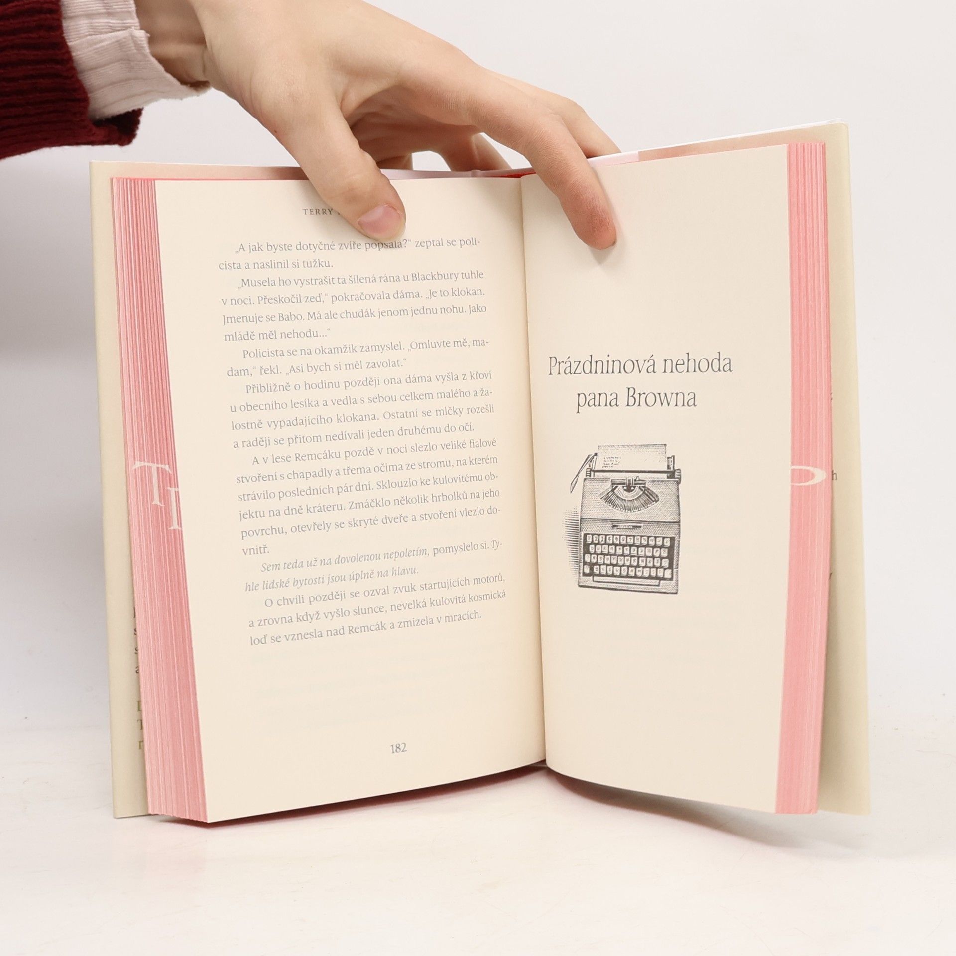 Terry Pratchett Jedním tahem pera. Ztracené povídky