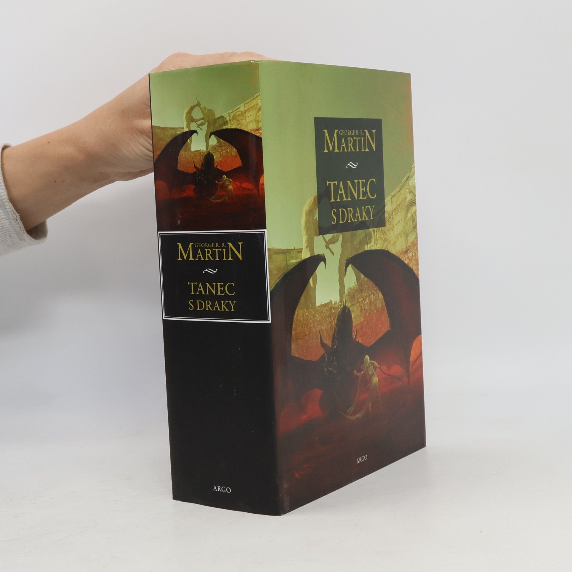 George R. R. Martin Tanec s draky