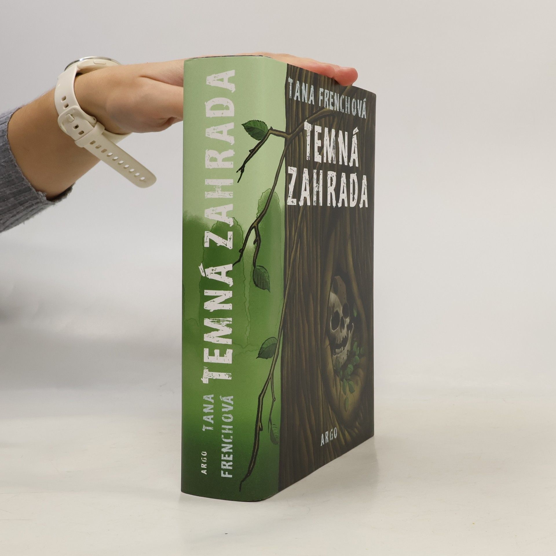 Tana French Temná zahrada