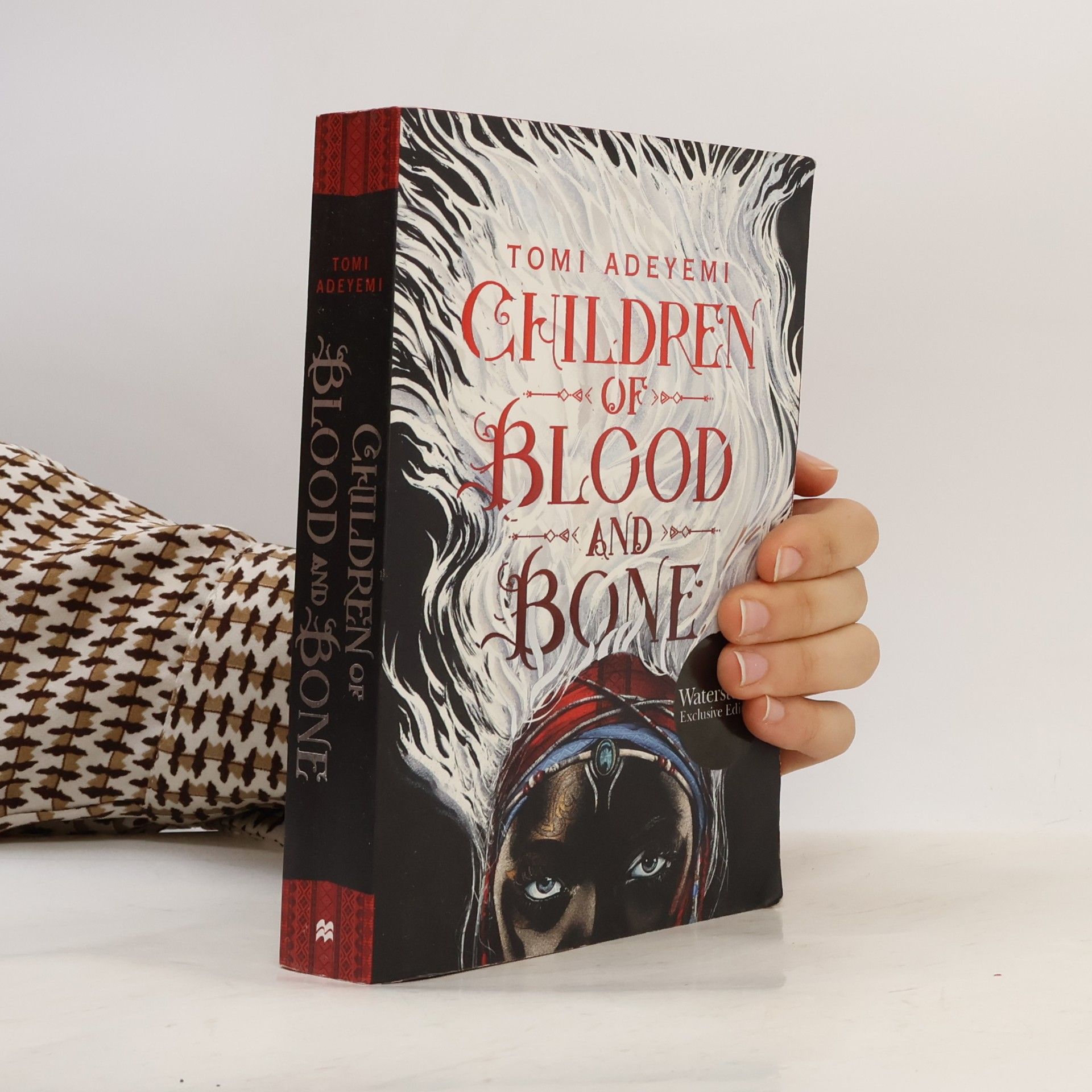 Tomi Adeyemi Children of blood and bone