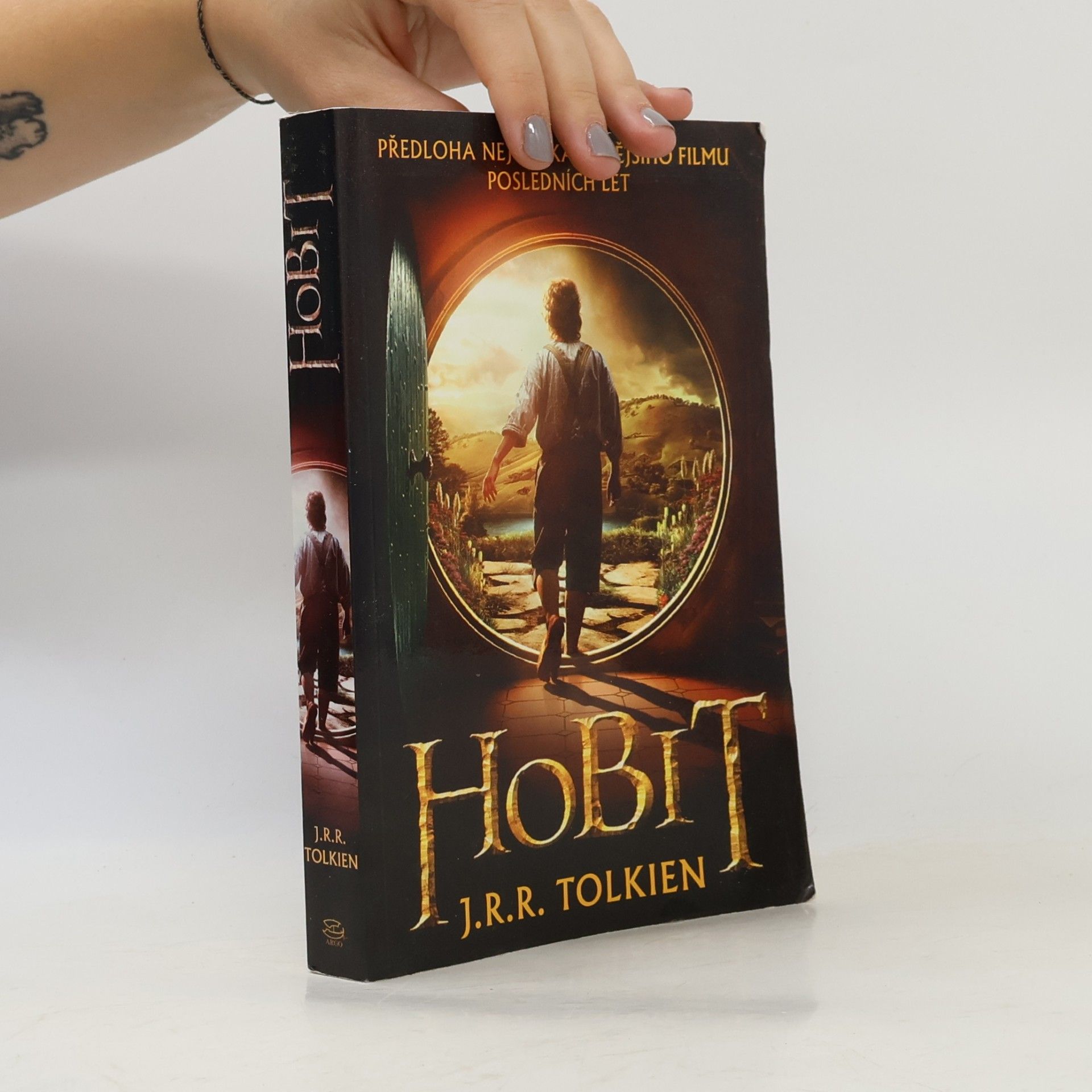 J. R. R. Tolkien Hobit, aneb, Cesta tam a zase zpátky
