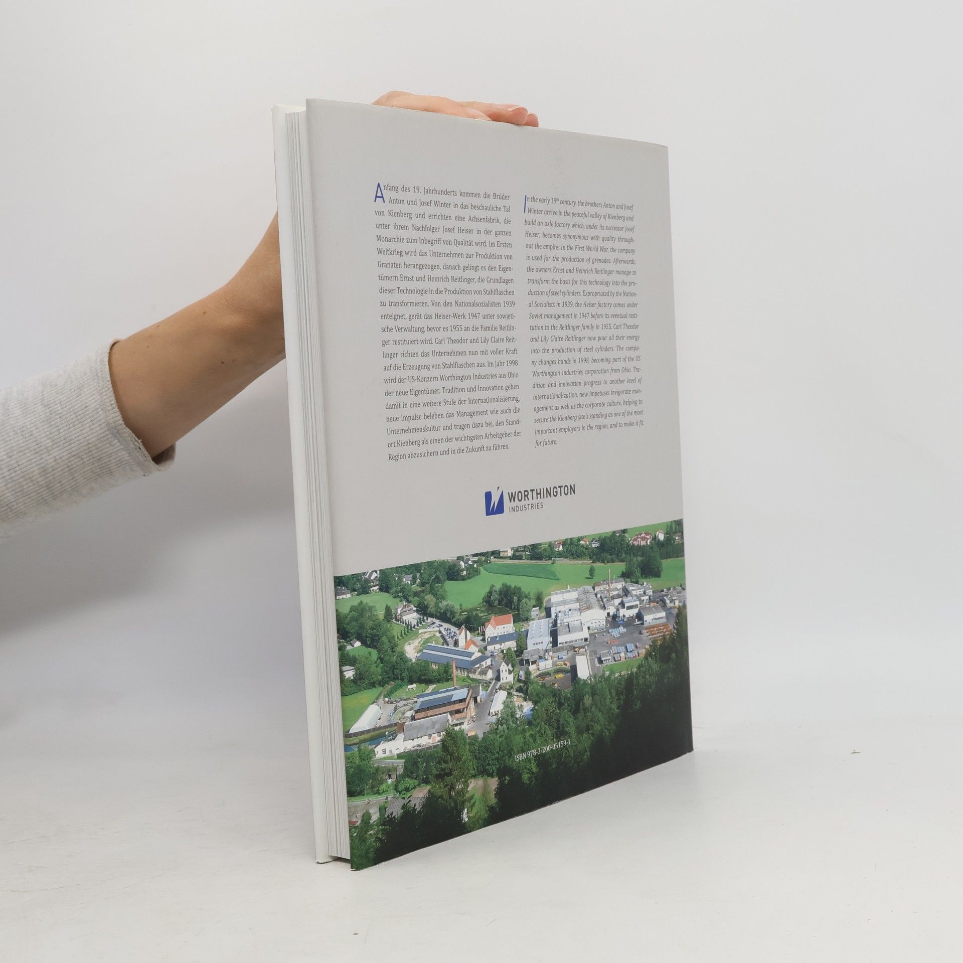 Verena Hölle-Oberthaler Von Achsen zu Stahlflaschen / From Axles to Steel Cylinders