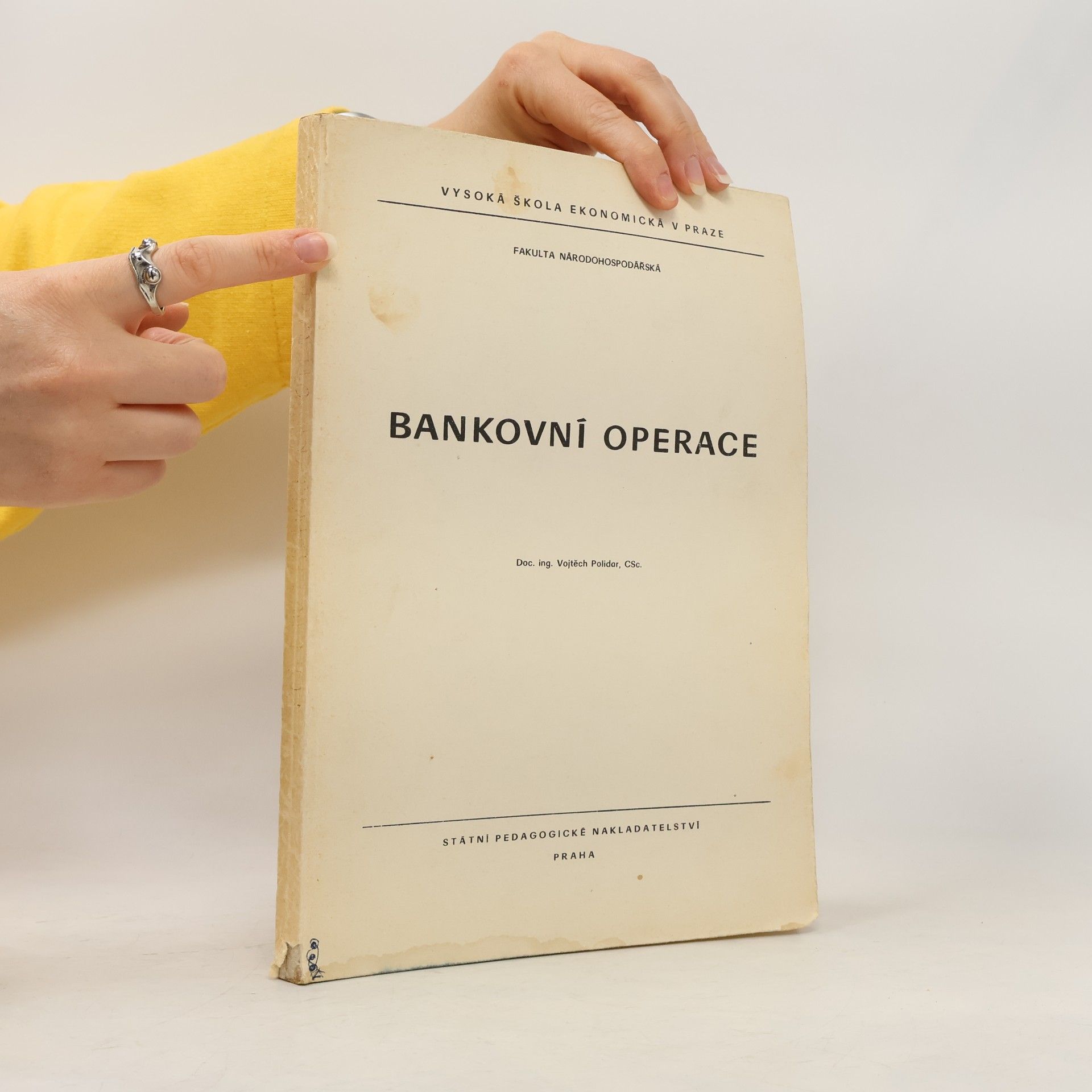 Doc. Ing. Vojtěch Polidar, Csc. Bankovní operace