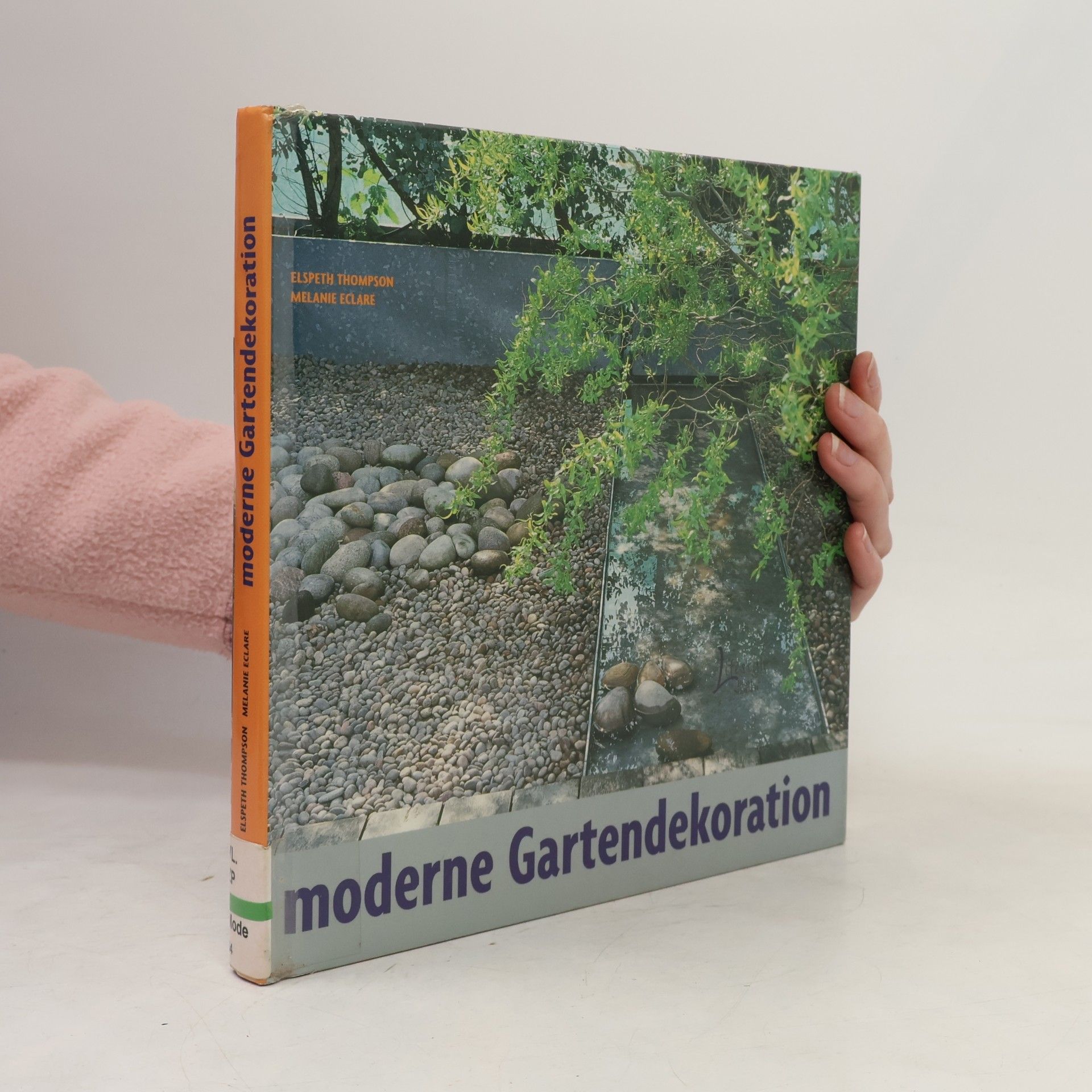 Melanie Eclare Moderne Gartendekoration