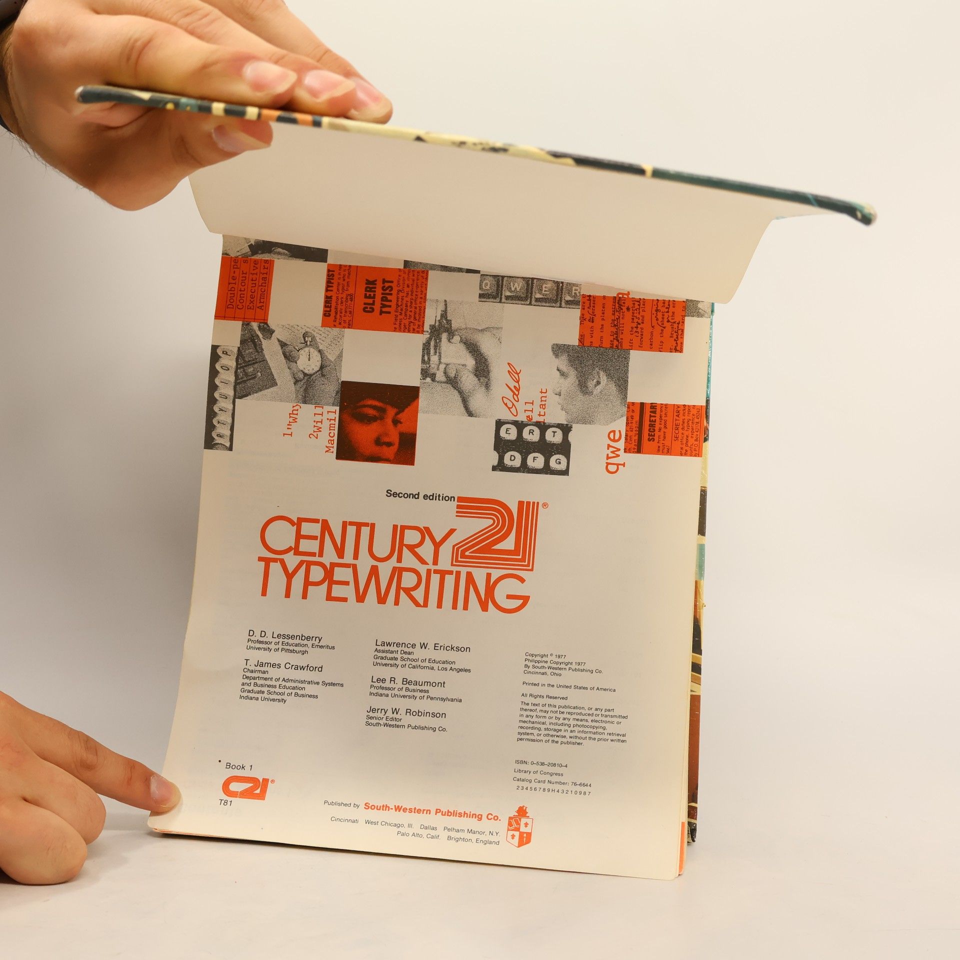 Various authors Century 21 Typewriting 1