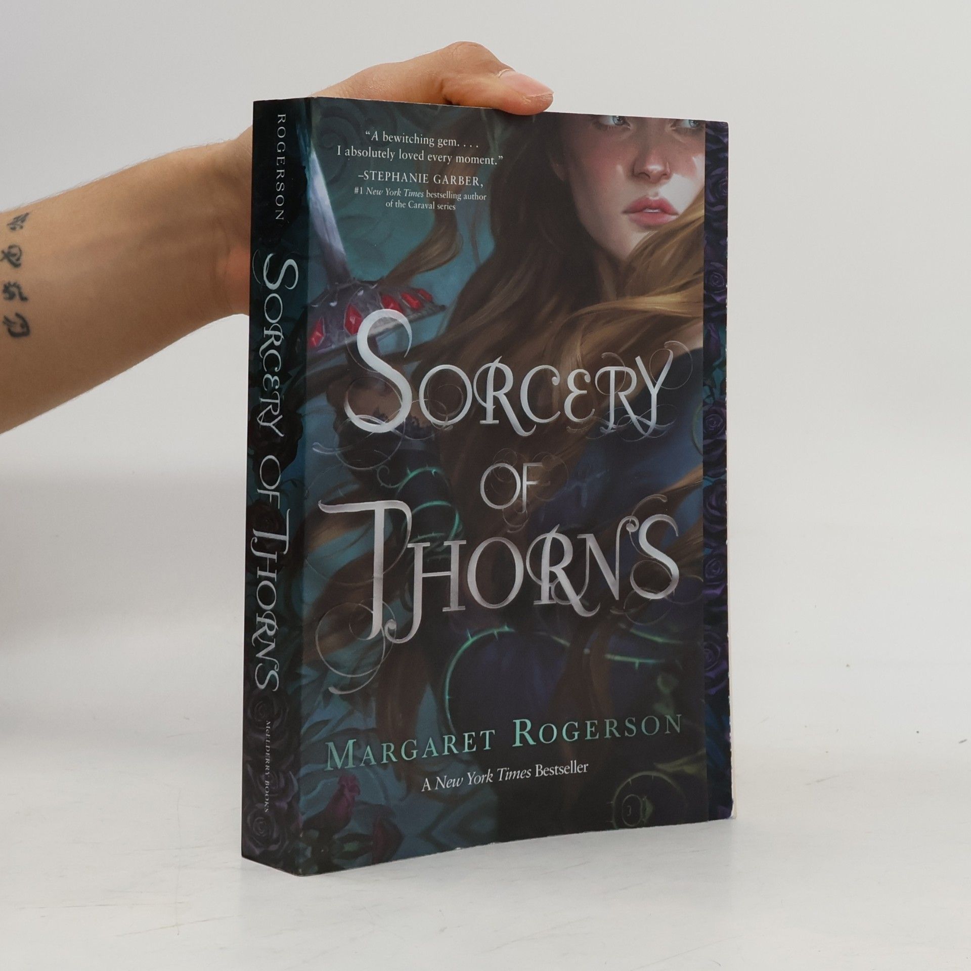 Margaret Rogerson Sorcery of Thorns