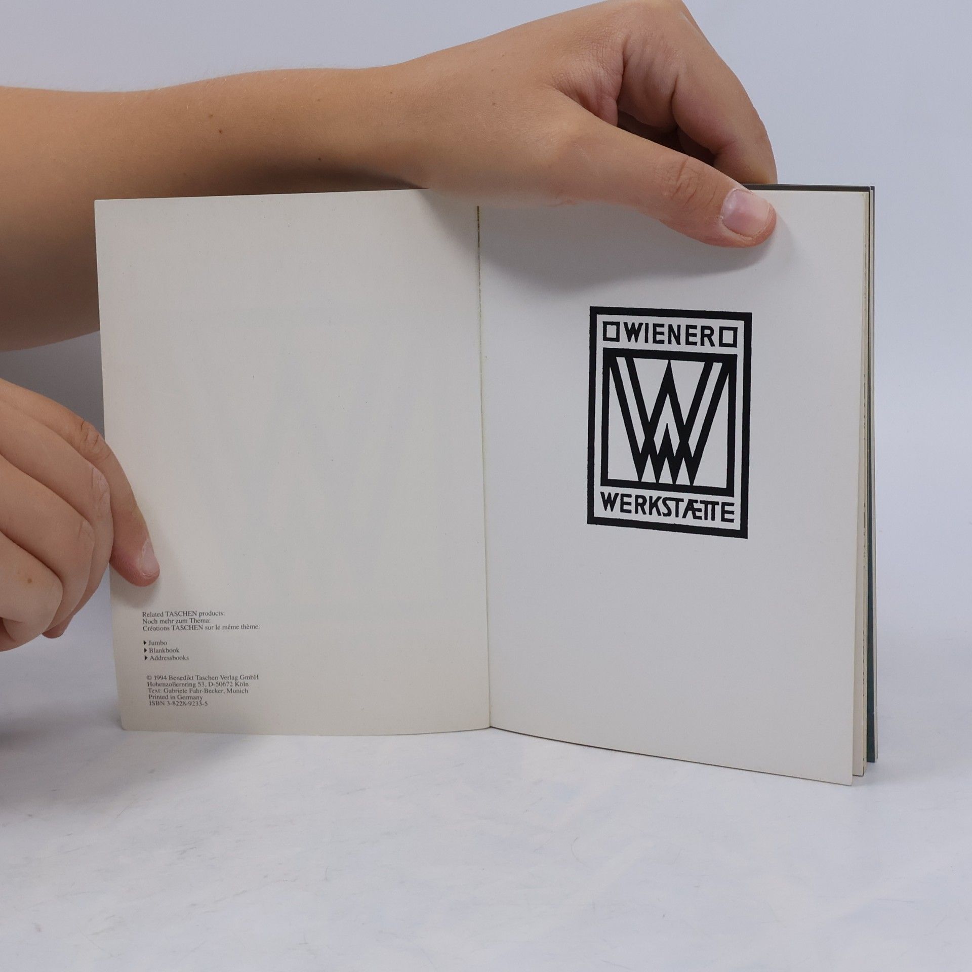Wiener Werkstätte PostcardBooks - 57: Wiener Werkstätte: 30 Postcards