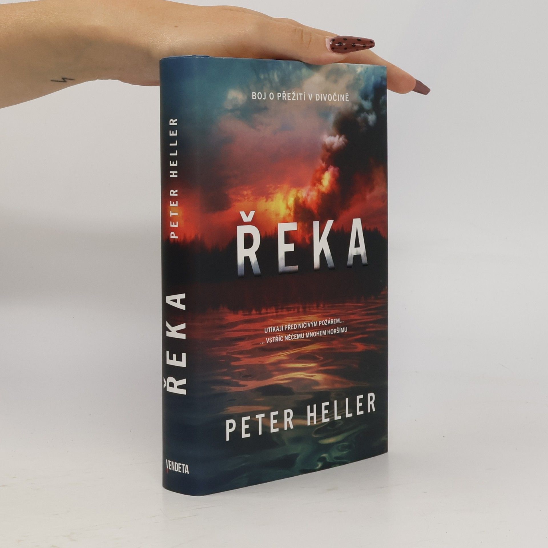 Peter Heller Řeka