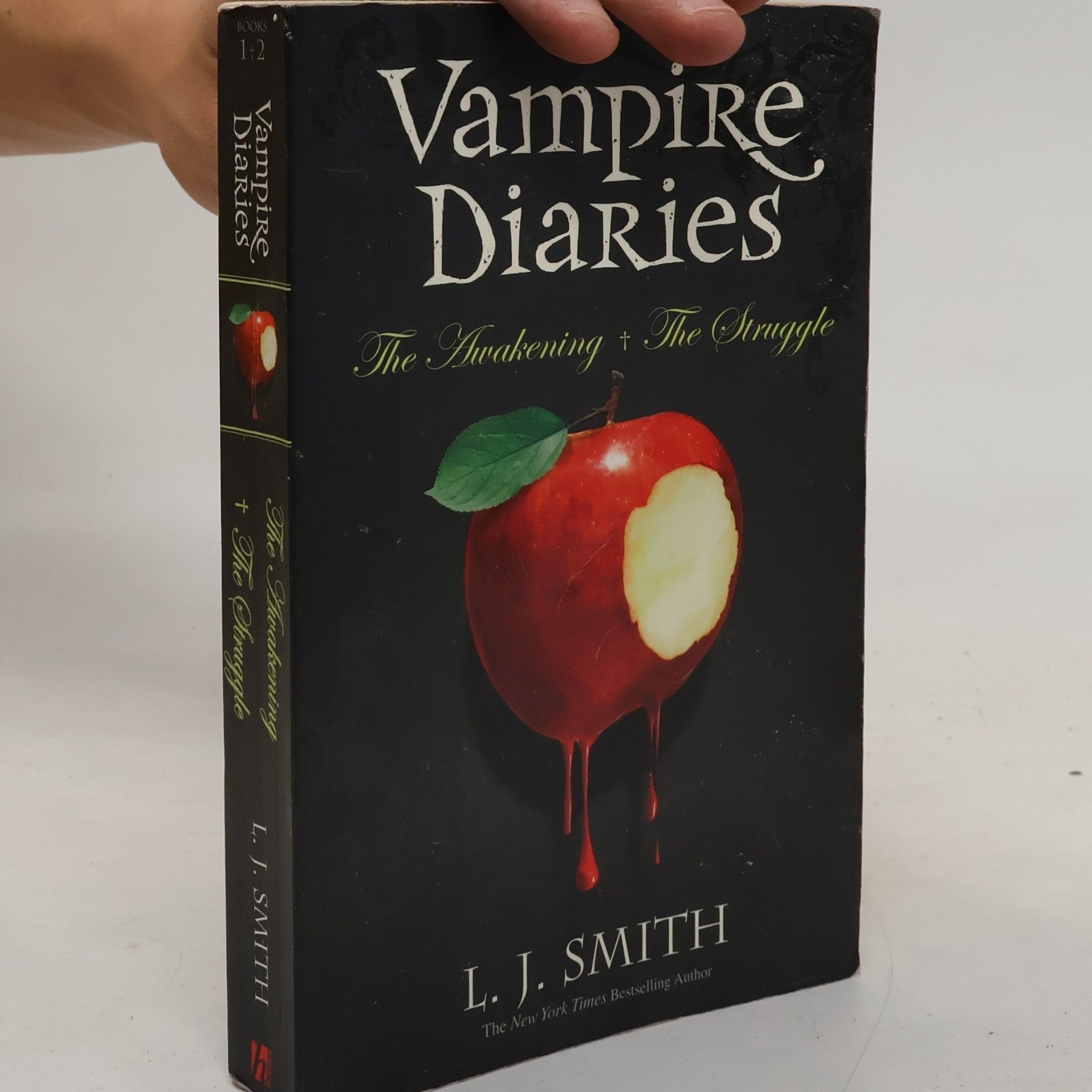 L. J. Smithová  Vampire Diaries 1-2.The Awakening; The Struggle