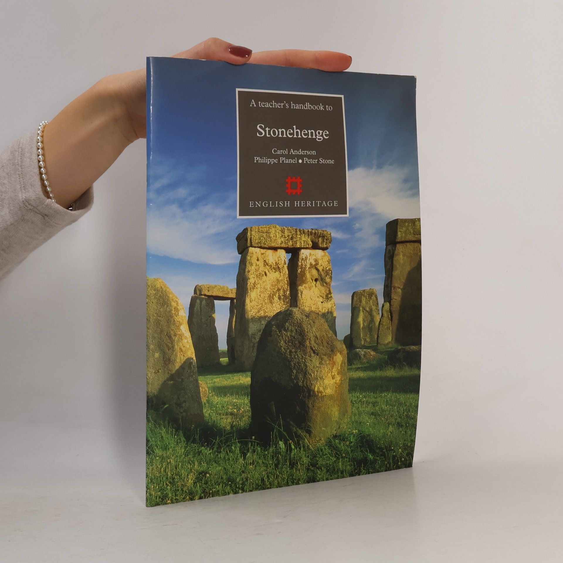 A Teacher's Handbook to Stonehenge