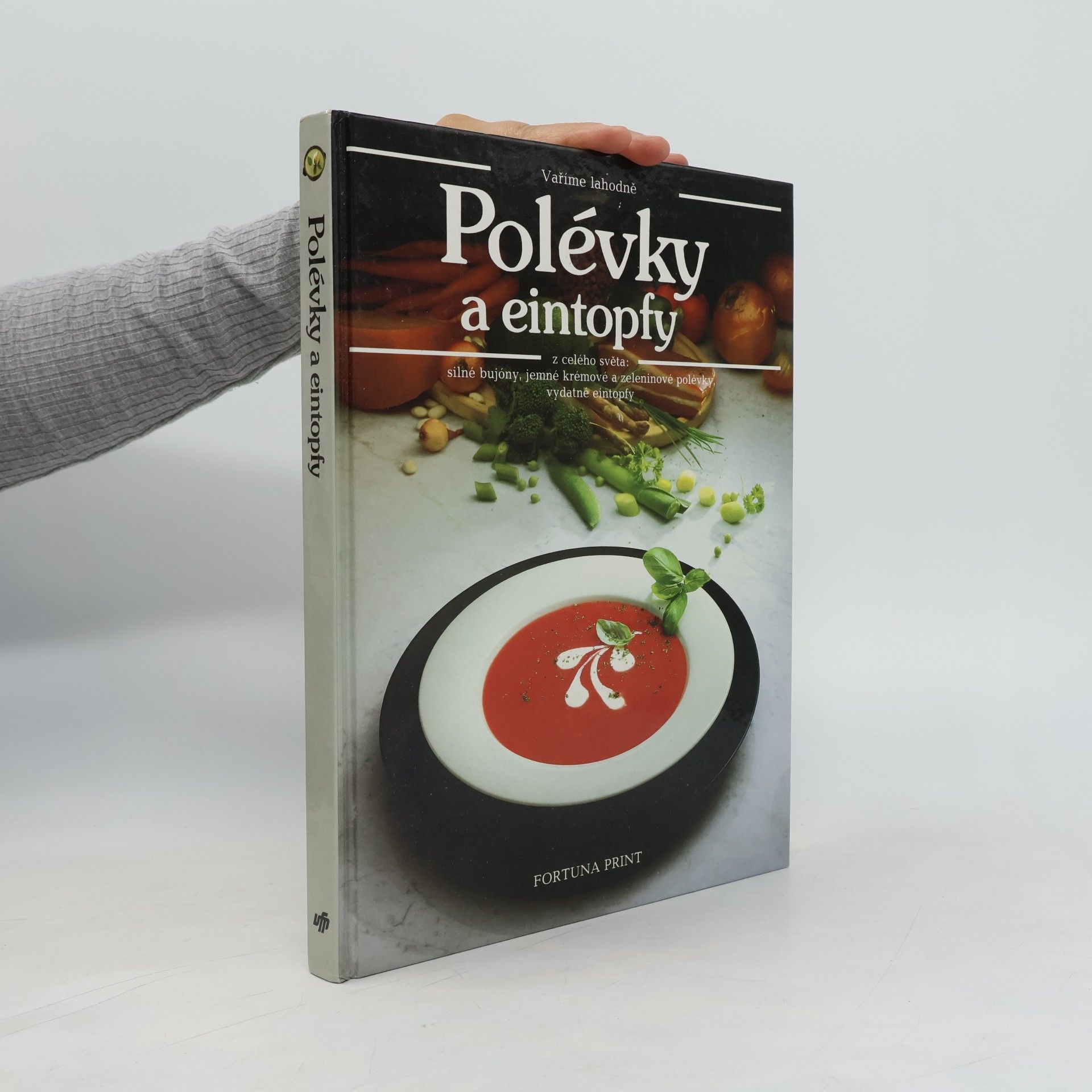 Cornelia Adam Polévky a eintopfy z celého světa