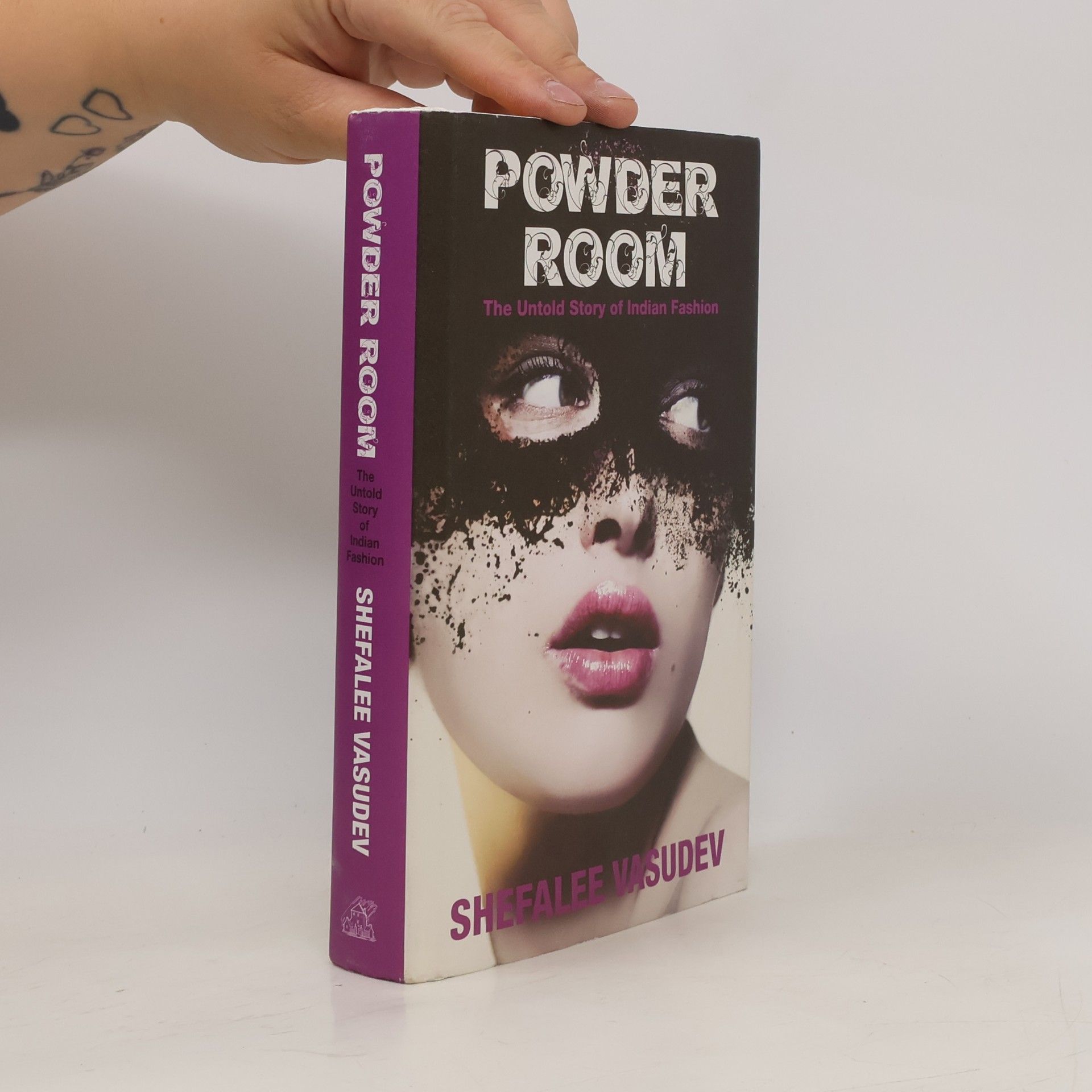 Shefalee Vasudev Powder Room