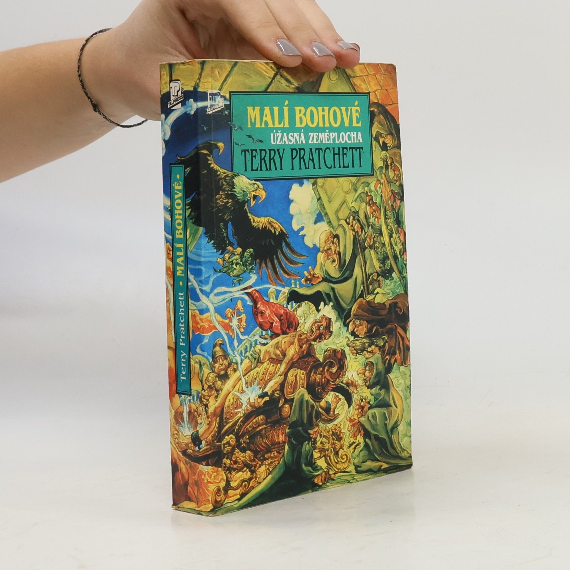 Terry Pratchett Malí bohové