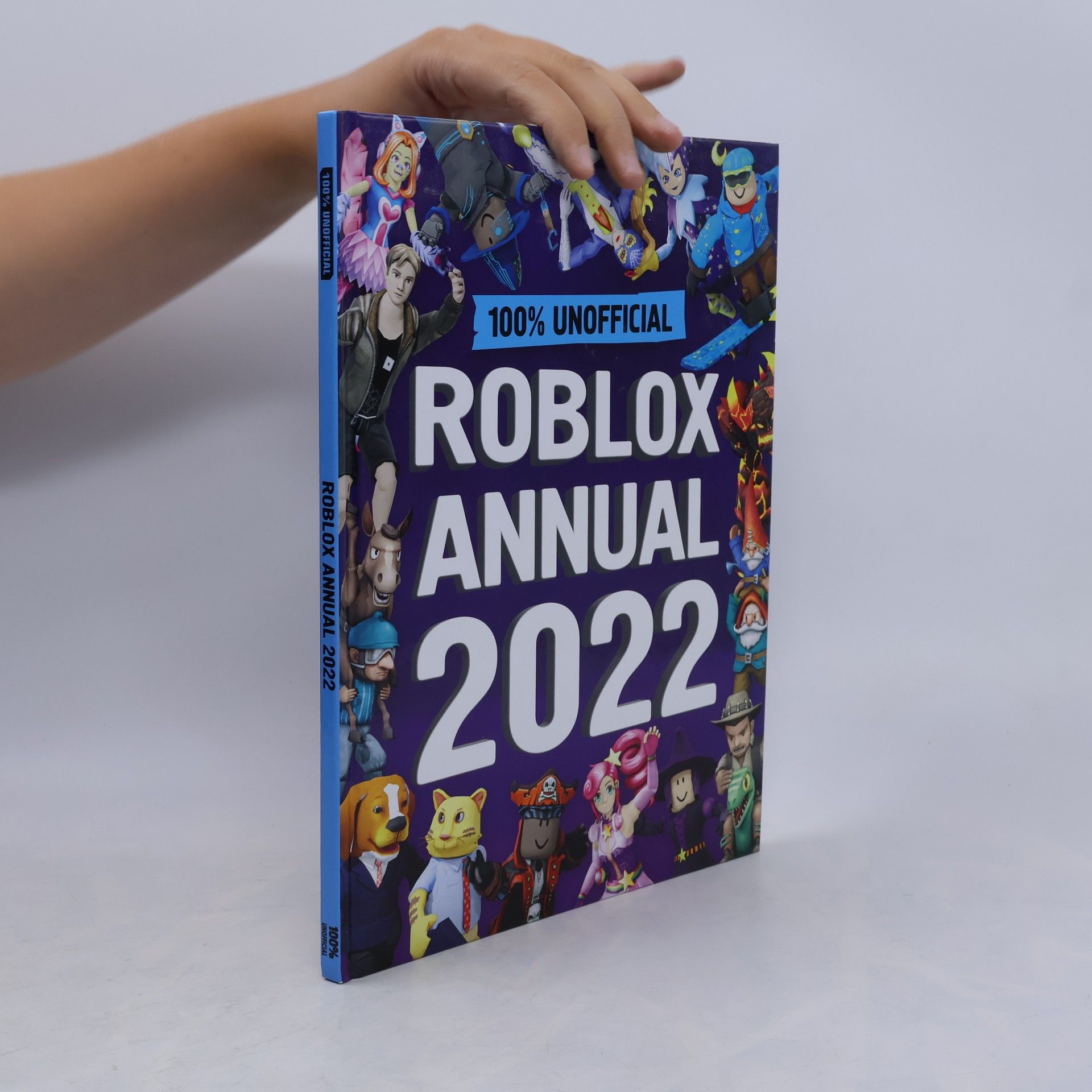 Sonia Deane Unofficial Roblox Annual 2022