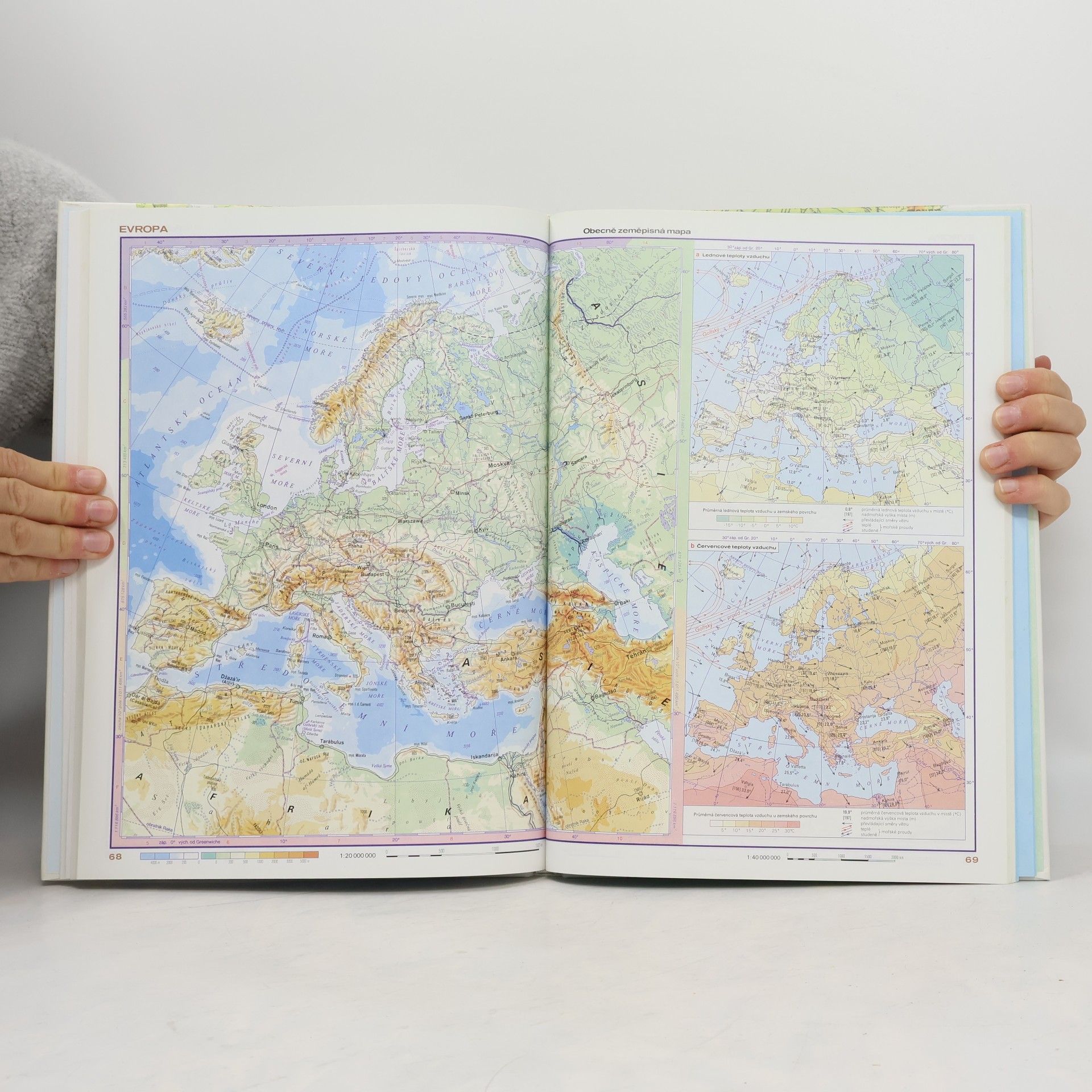 Kolektiv autorů Školní atlas světa