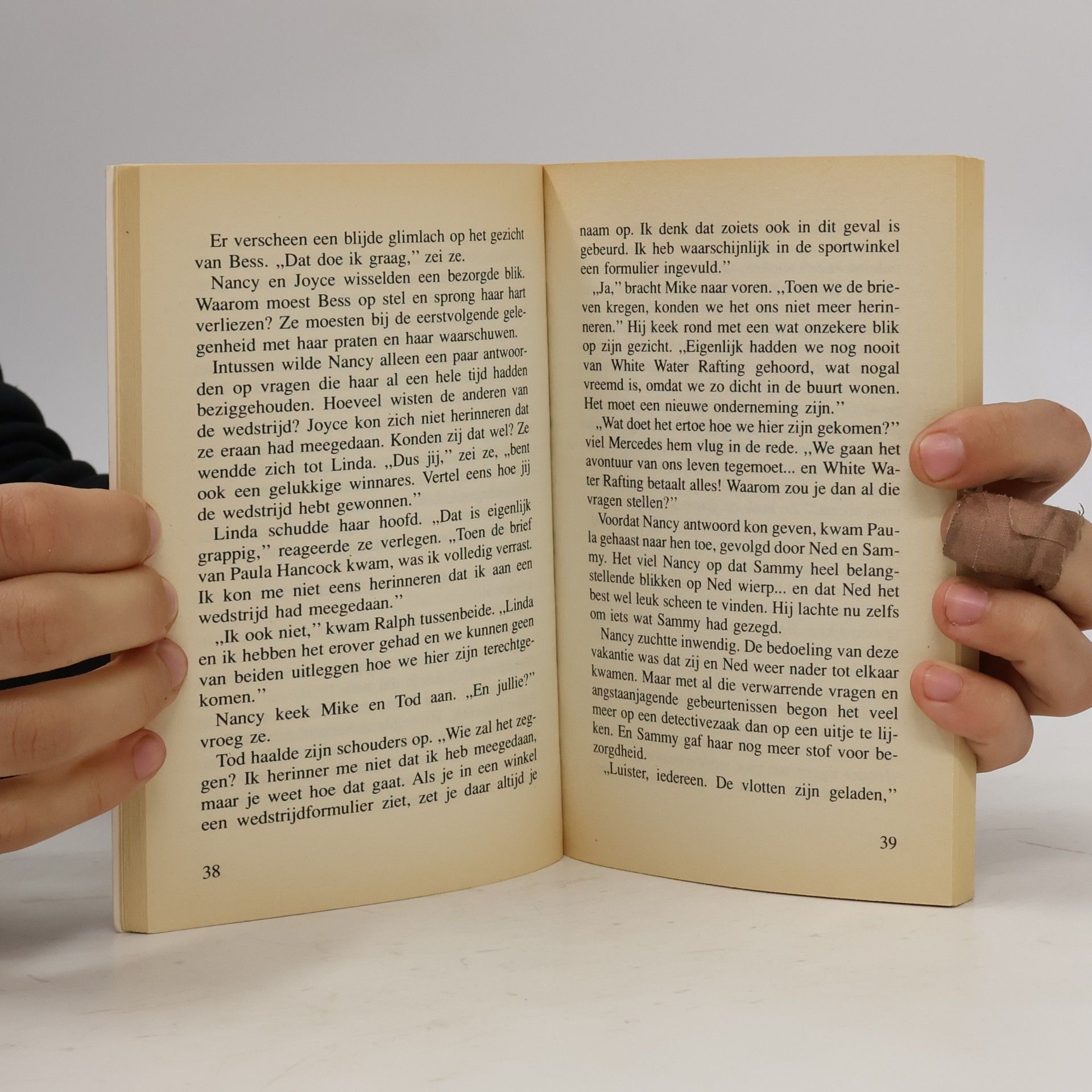 Carolyn Keene Nancy Drew: Terreur op het water