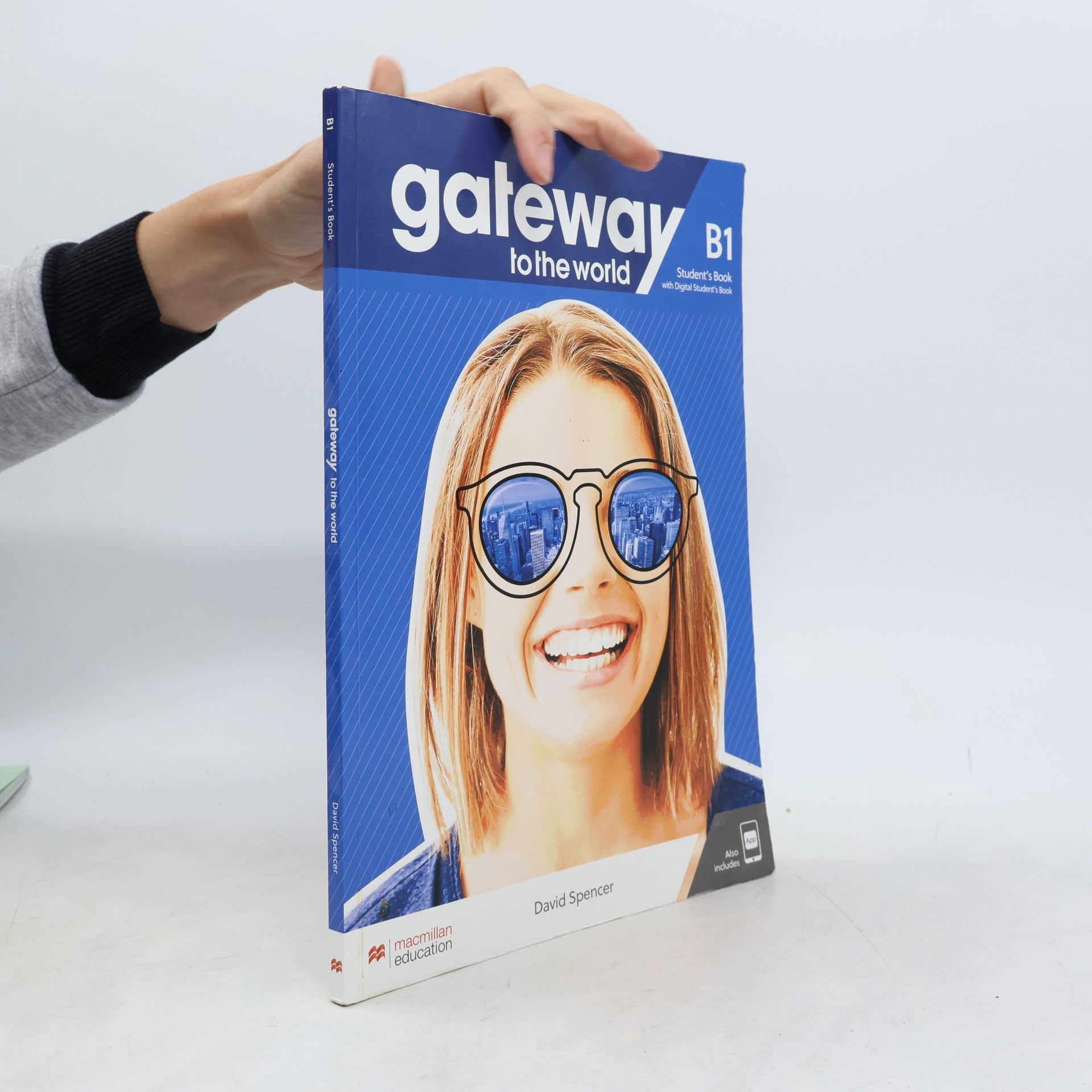 Gateway to the World B1 SB + online MACMILLAN