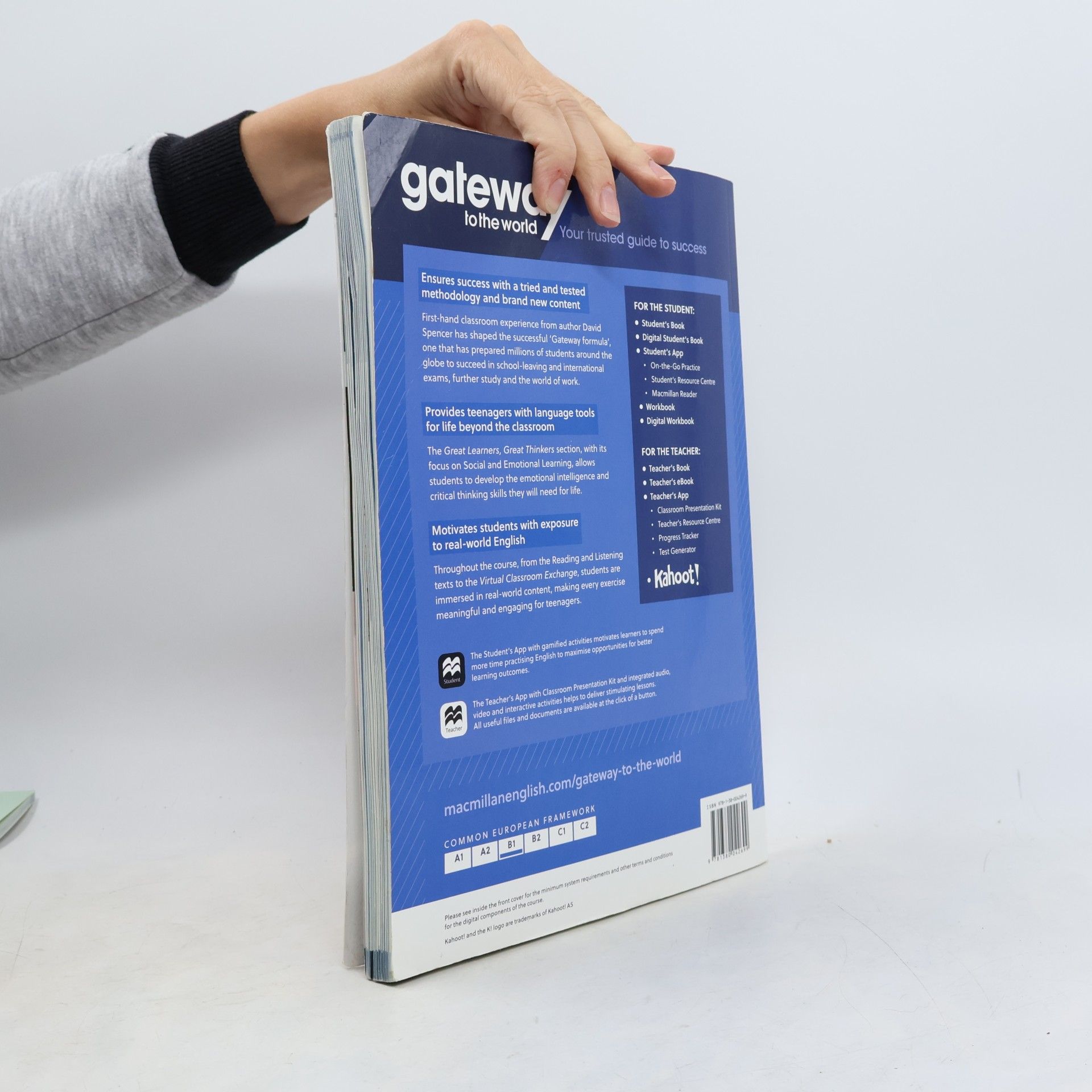 David Spencer Gateway to the World B1 SB + online MACMILLAN