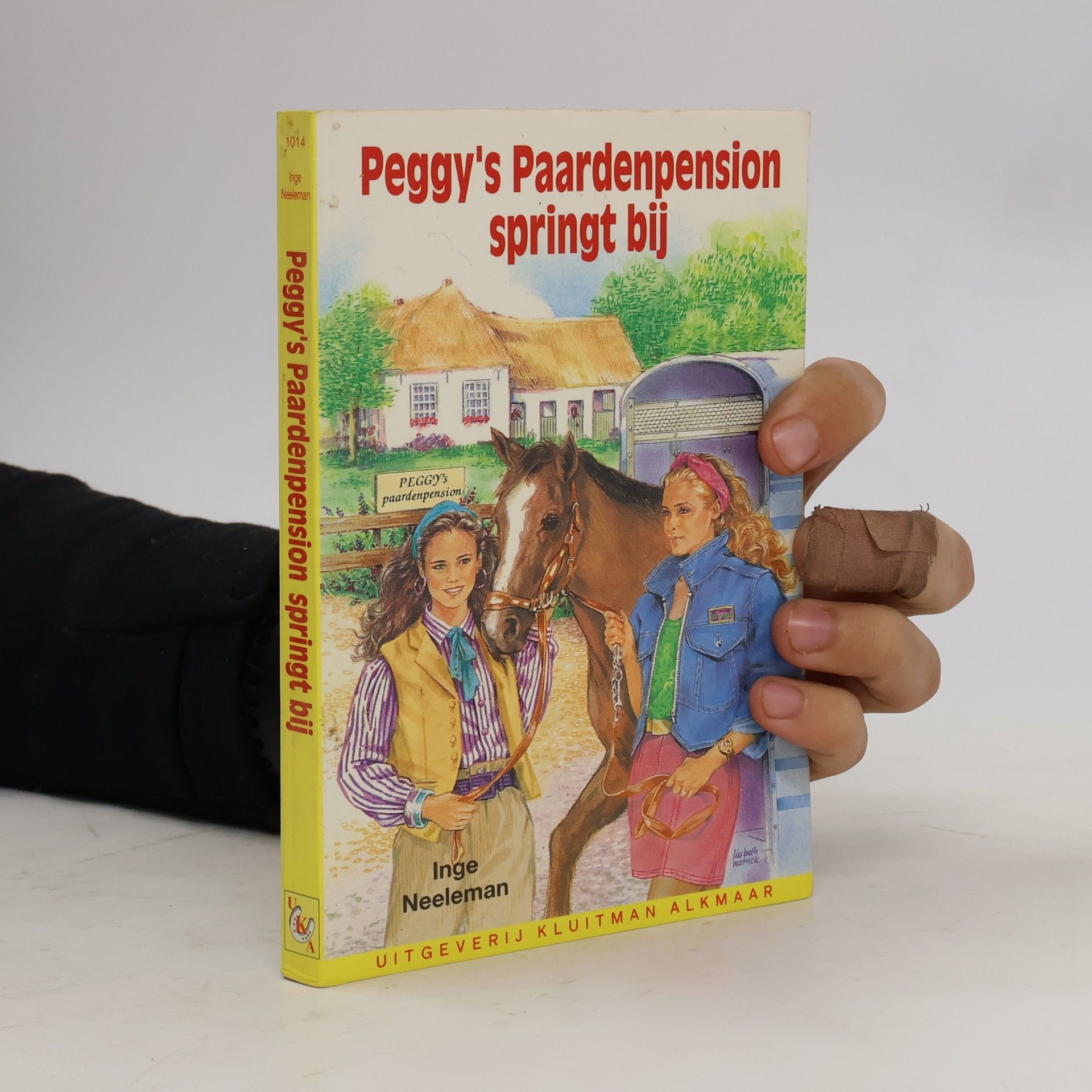 Elizabeth Heycock Peggy's Paardenpension springt bij