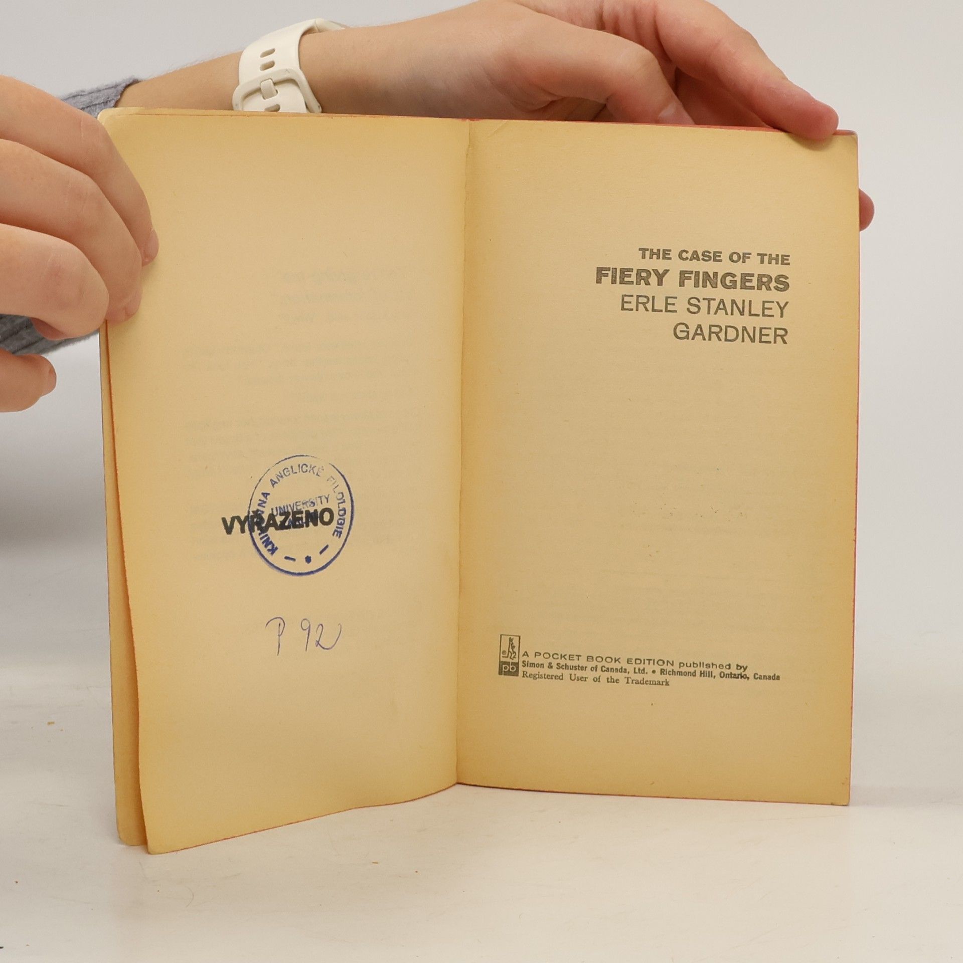 Erle Stanley Gardner The Case of the Fiery Fingers