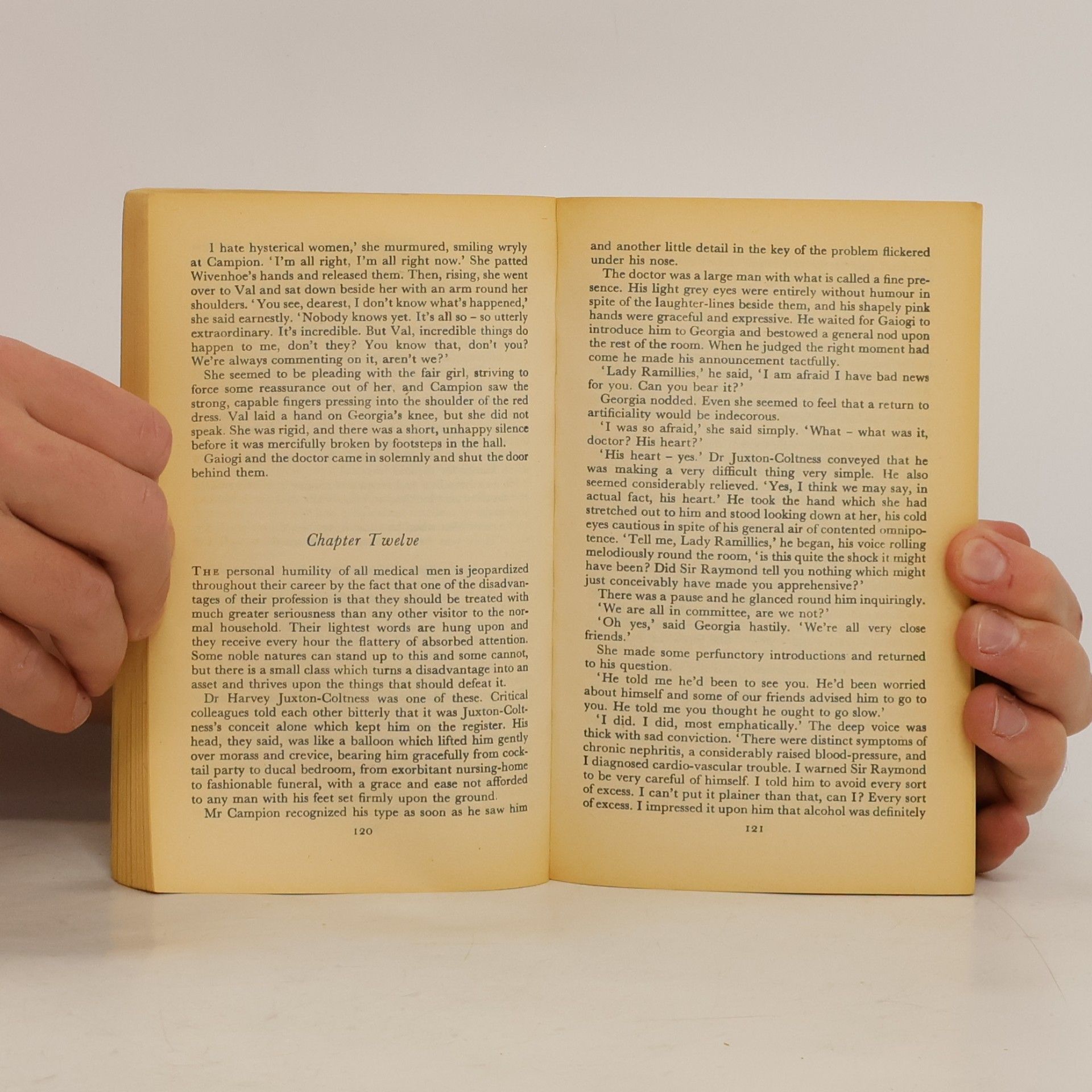 Margery Allingham The Fashion in Shrouds