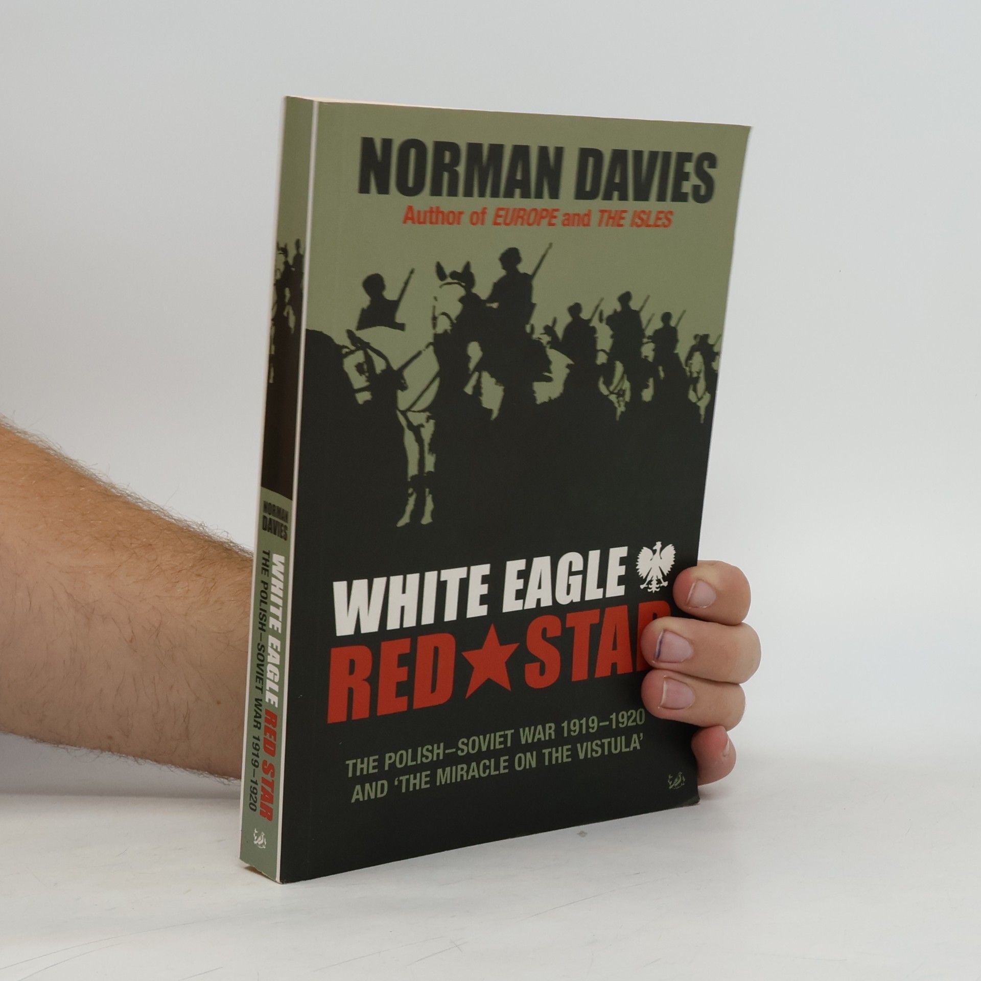 Norman Davies White Eagle, Red Star