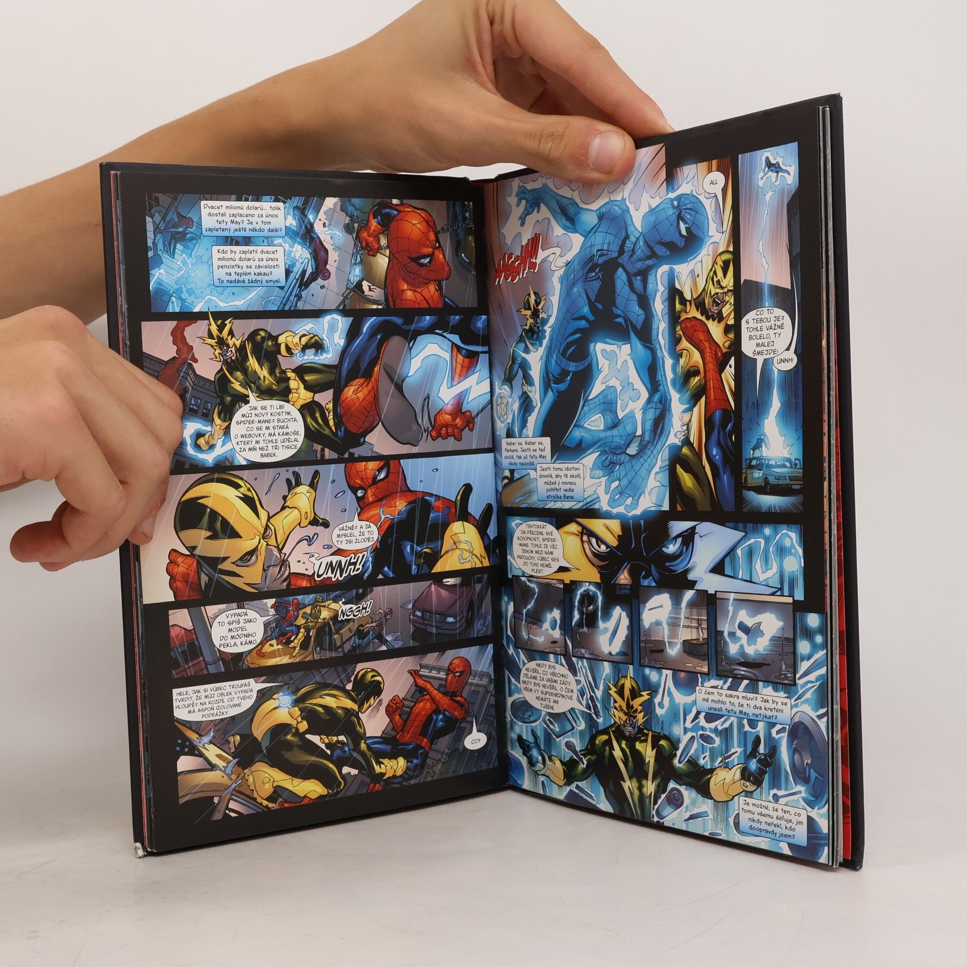 Various authors Spider-Man. Dolů mezi mrtvé