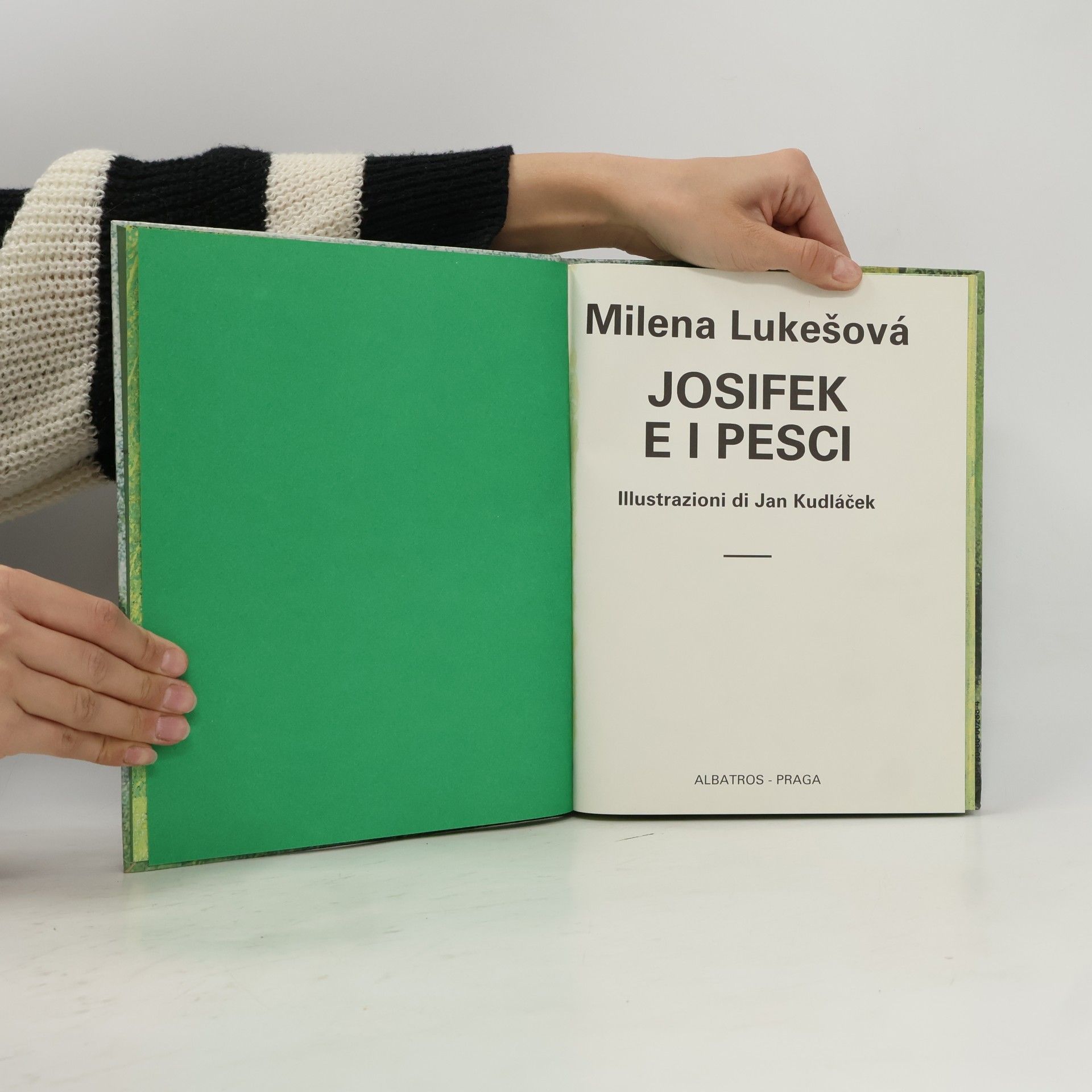 Milena Lukešová Josifek e i Pesci