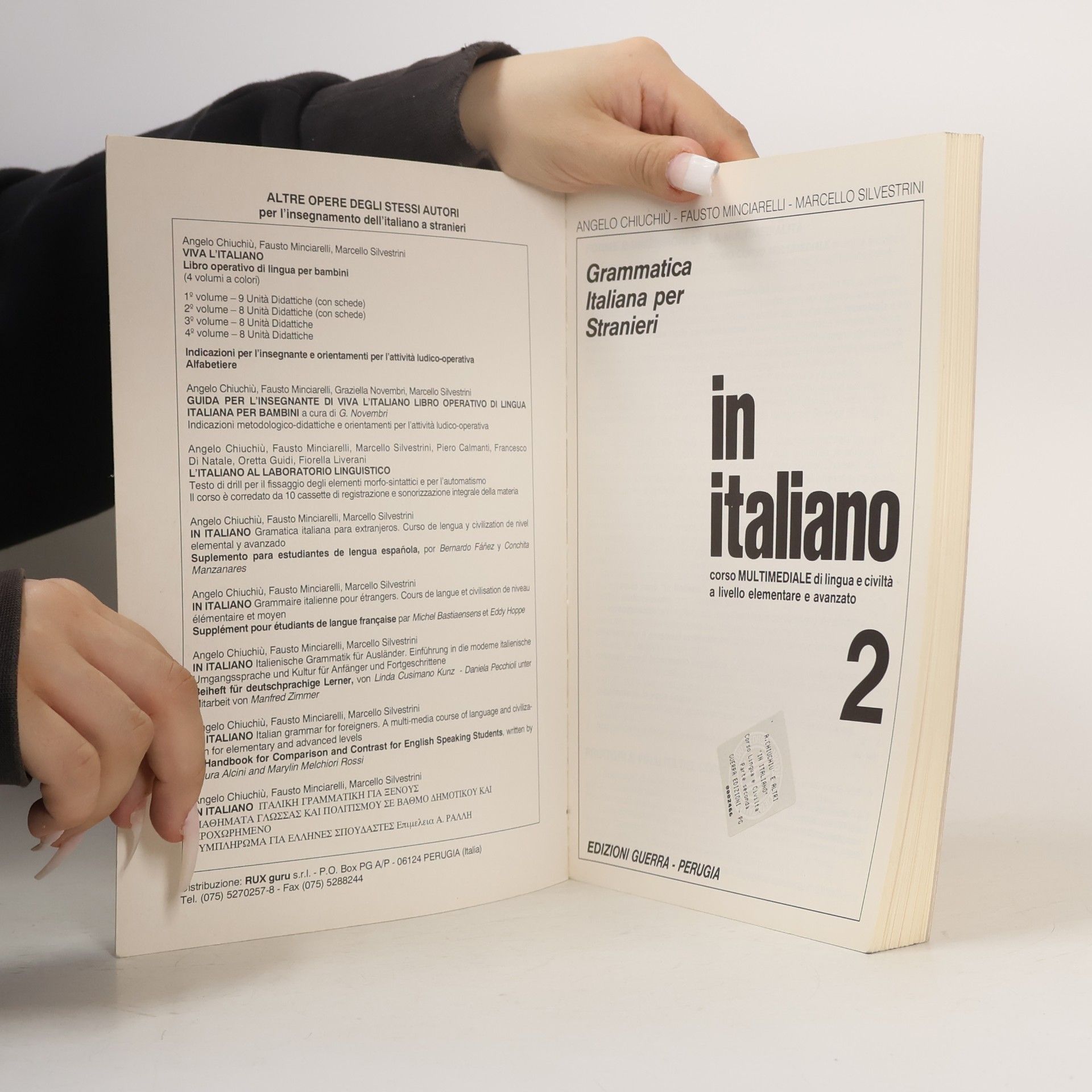 A. Chiuchiù In italiano : grammatica Italiana per stranieri no. 2
