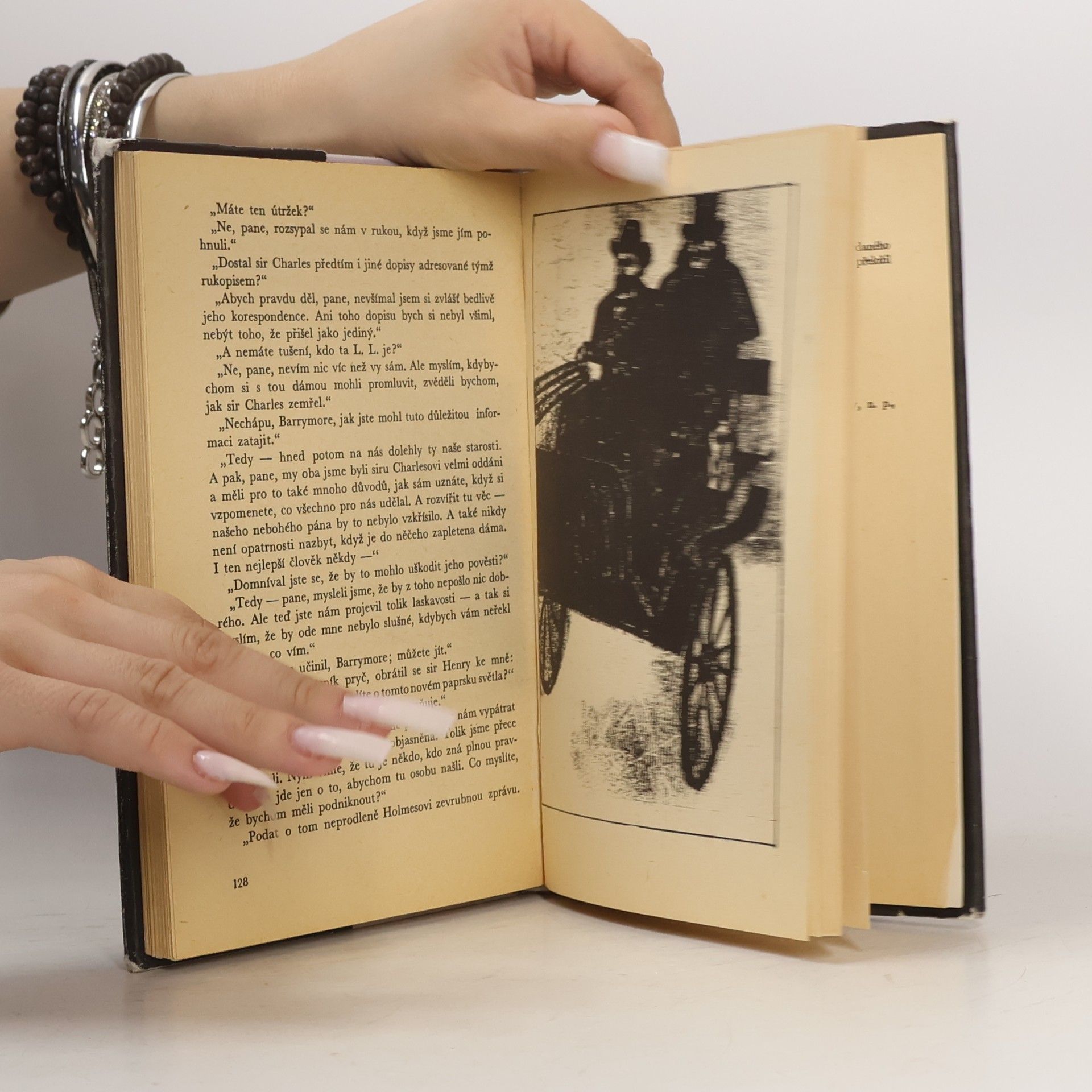 Arthur Conan Doyle Pes Baskervillský