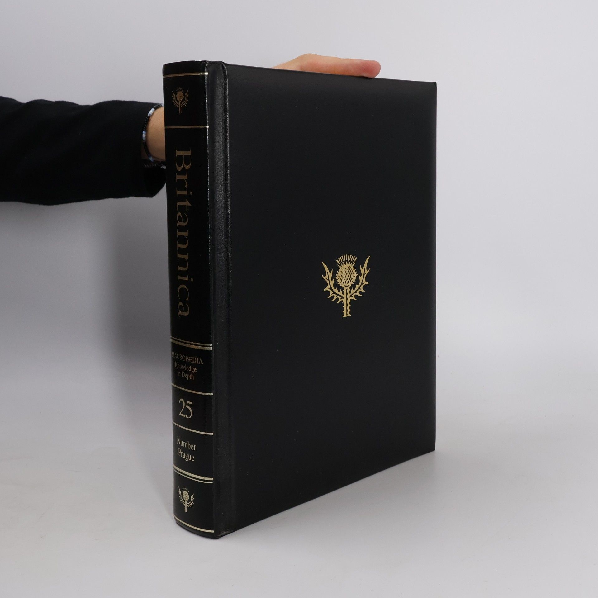 Various authors Britannica Macropædia 25