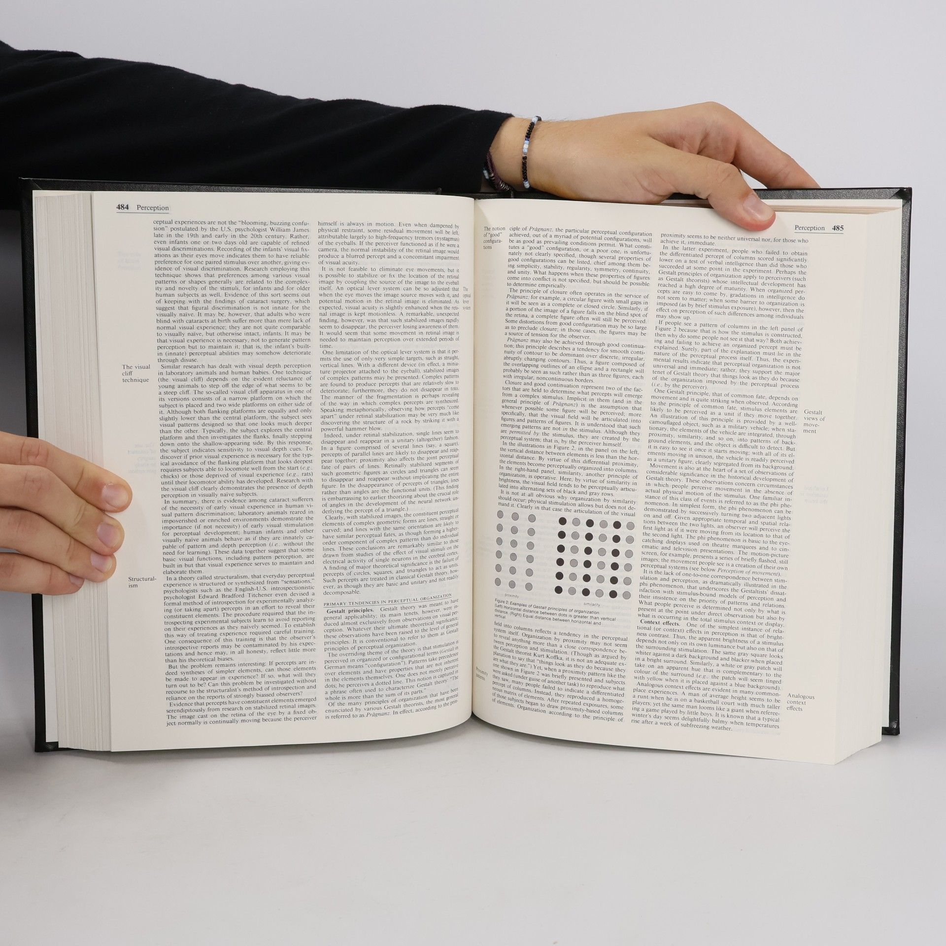 Various authors Britannica Macropædia 25