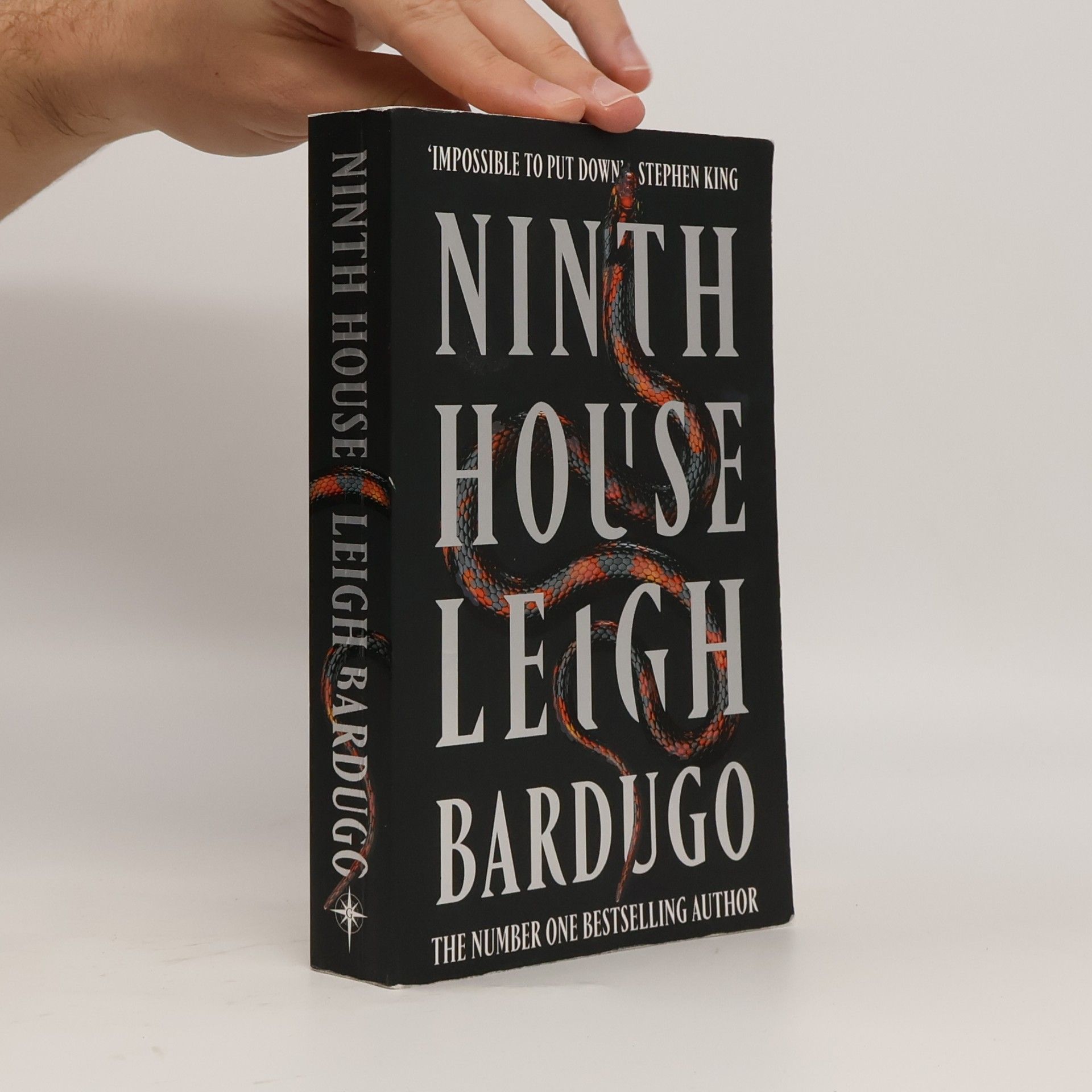 Leigh Bardugo Ninth House