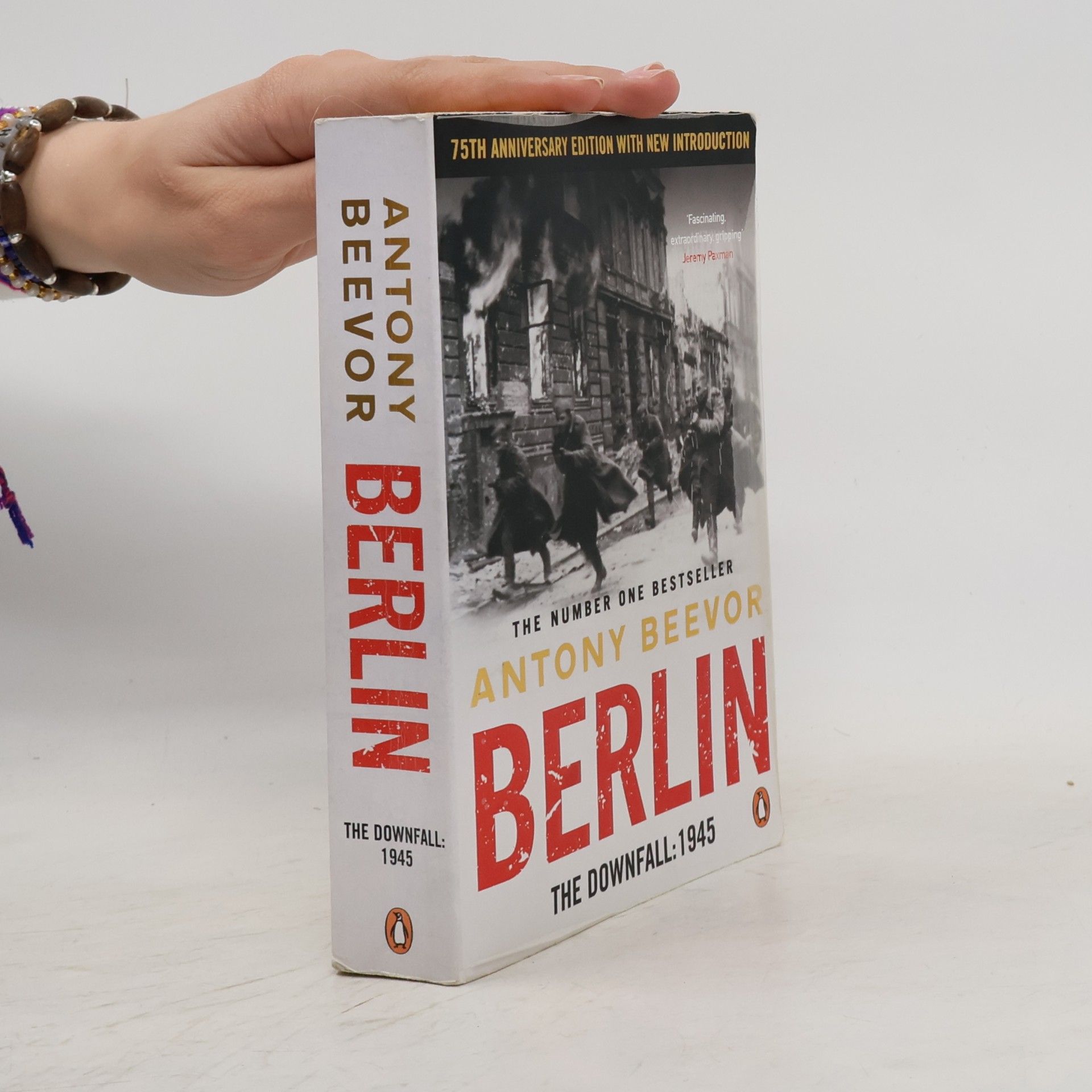 Antony Beevor Berlin : the downfall, 1945