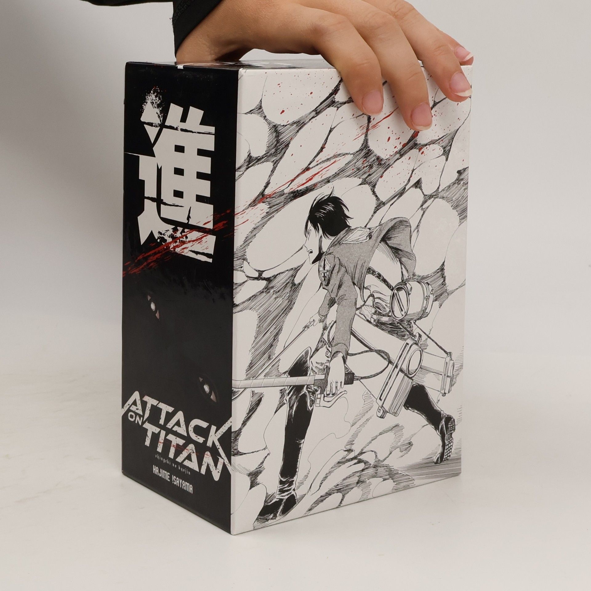 Hajime Isayama Attack on Titan. Box 1-5