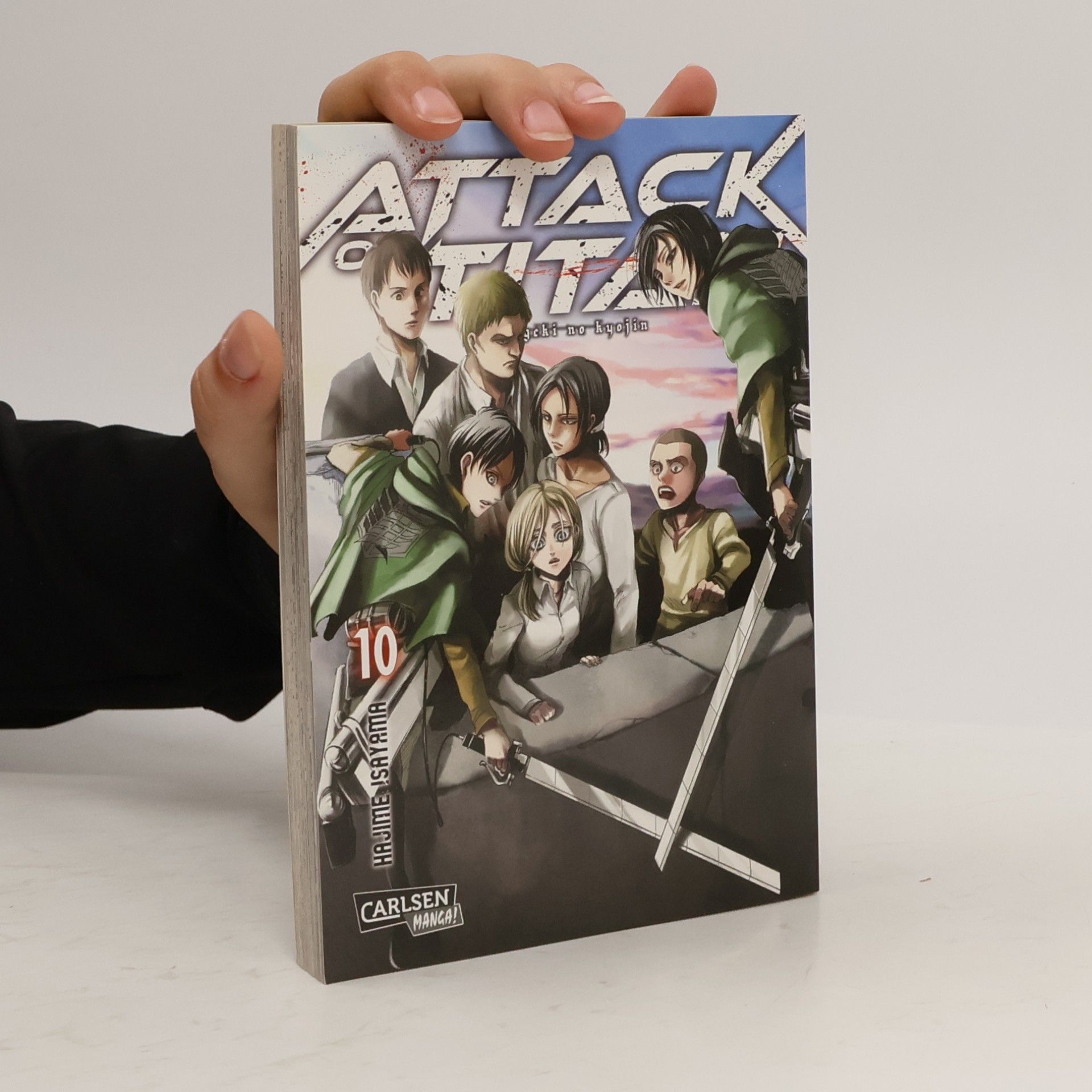 Attack on Titan 10