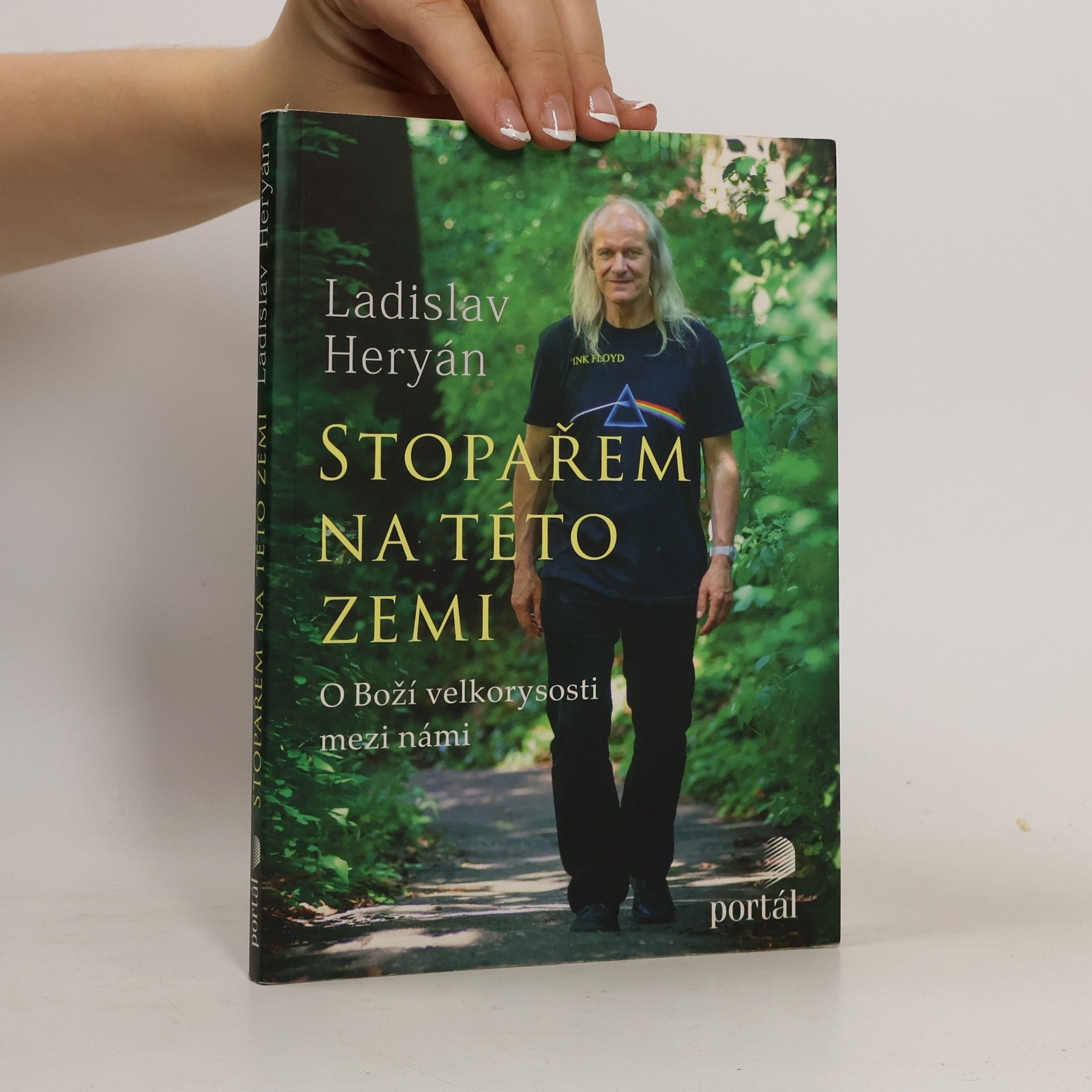 Stopařem na této zemi. O Boží velkorysosti mezi námi