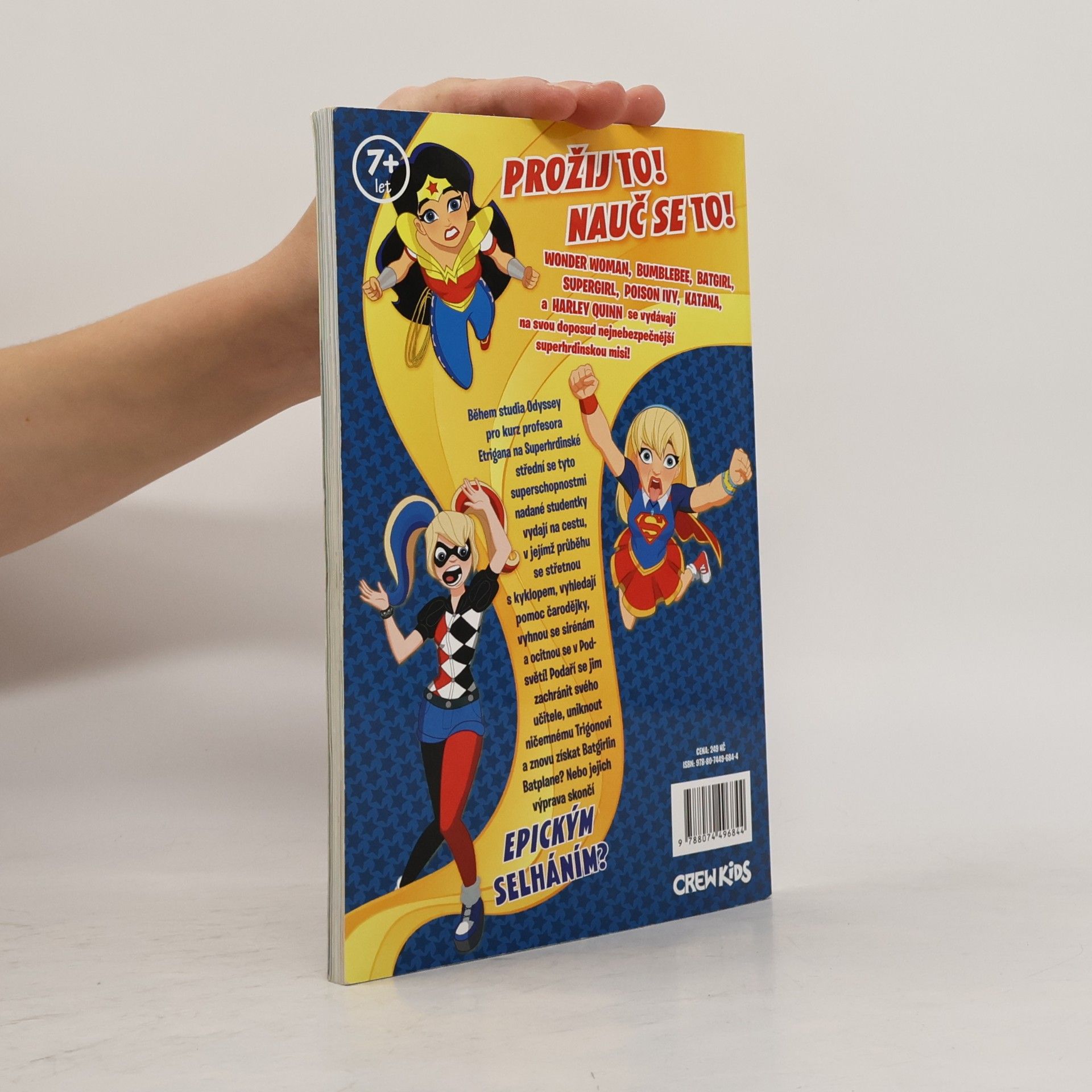 Shea Fontana DC Super-hrdinky. Hity a mýty