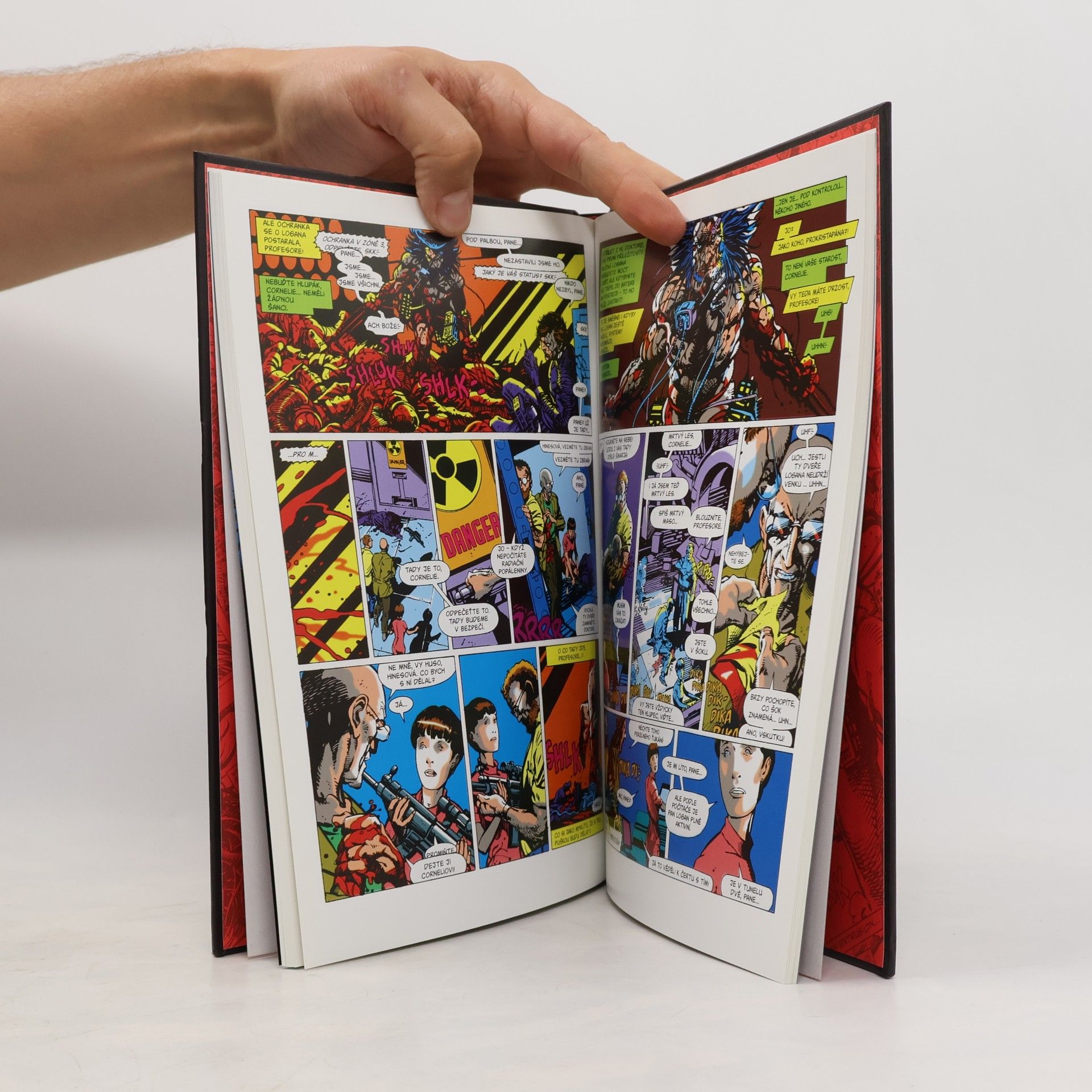 Darek Šmíd Ultimátní komiksový komplet 10. Wolverine. Projekt X