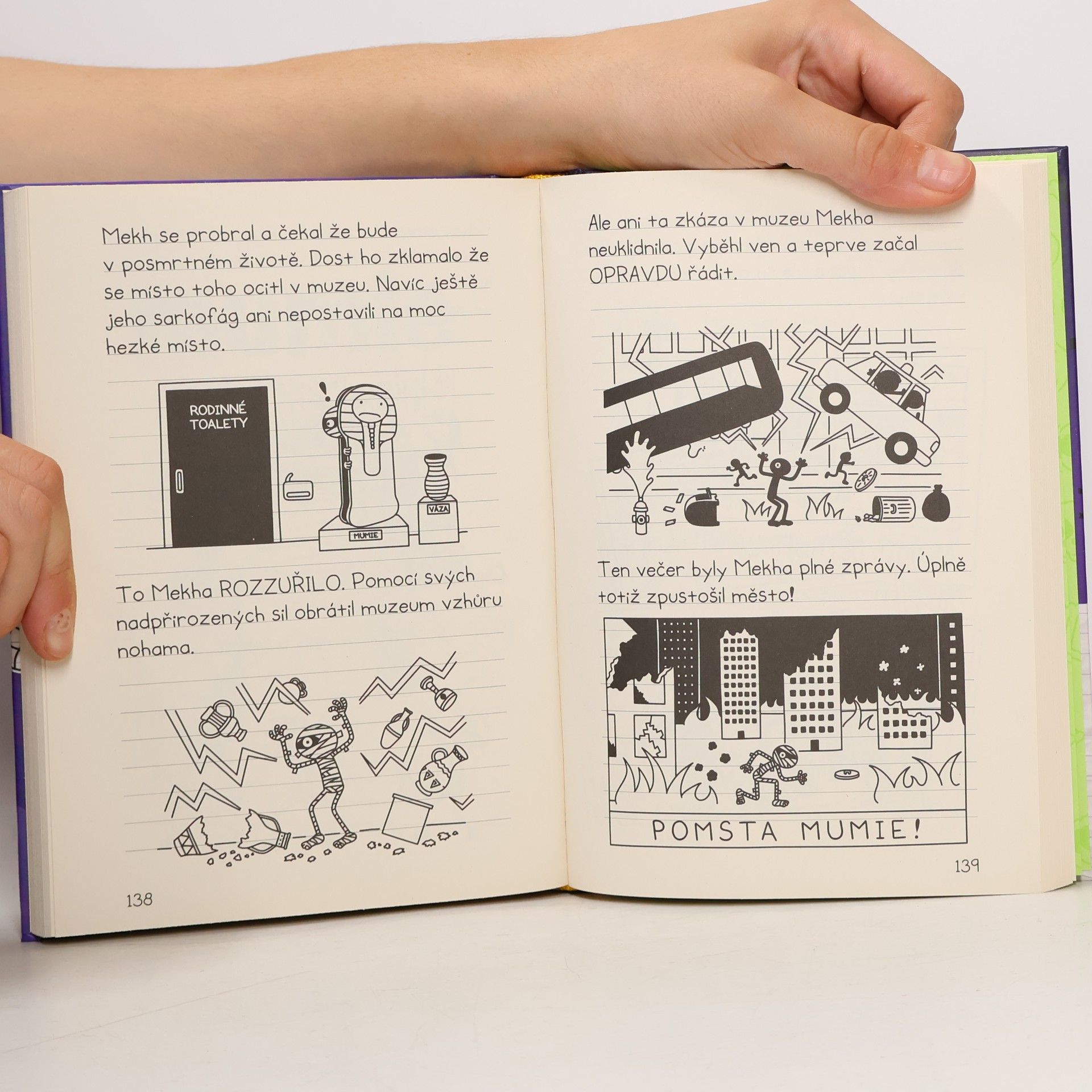 Jeff Kinney Strašidelné historky báječného kamaráda Rowleyho Jeffersona