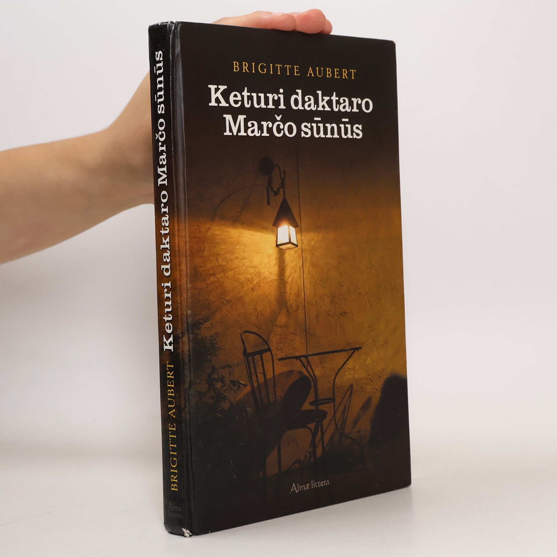 Brigitte Aubert Keturi daktaro Marčo sūnūs