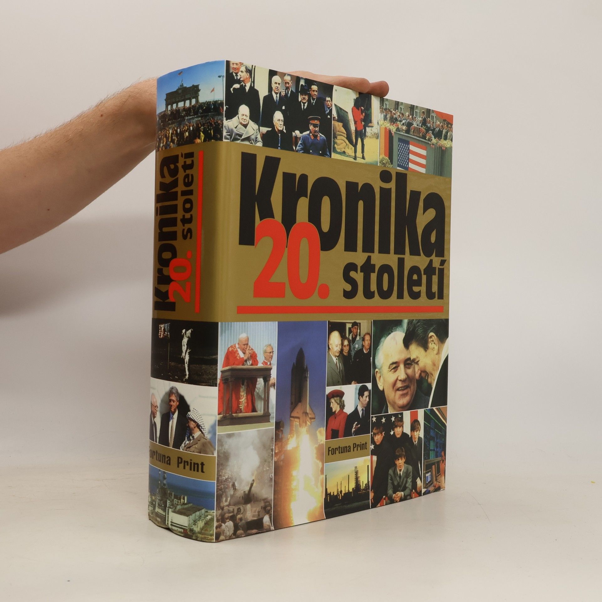 Collectif d'auteurs Kronika 20. století