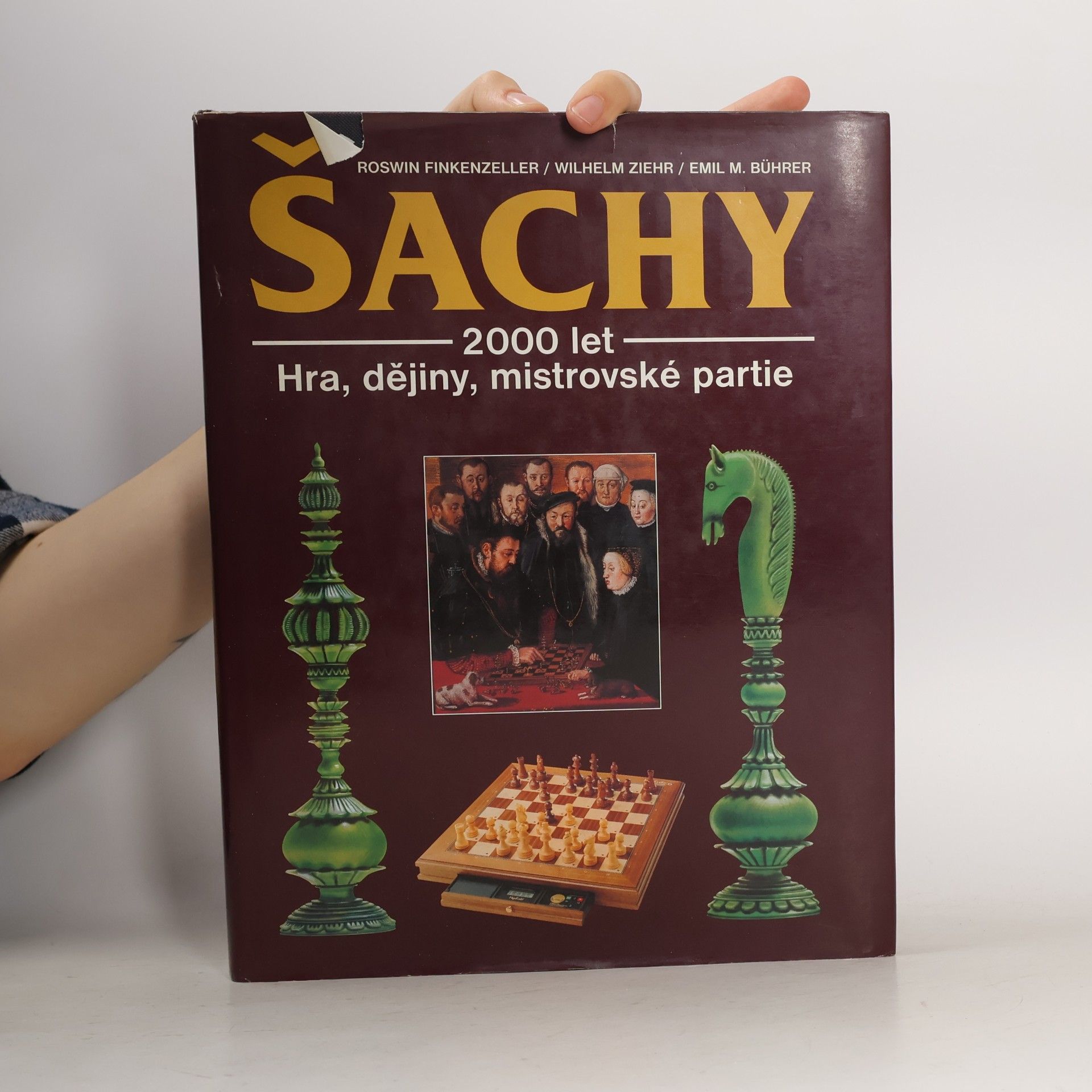 Roswin Finkenzeller Šachy : 2000 let dějin hry