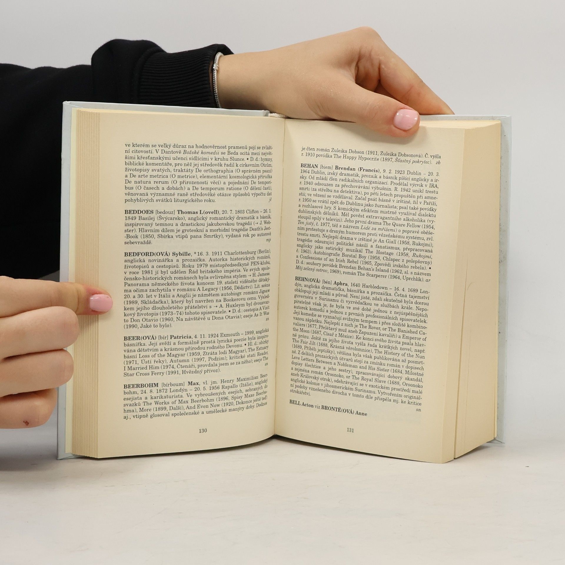 Martin Procházka Slovník spisovatelů. Anglická literatura