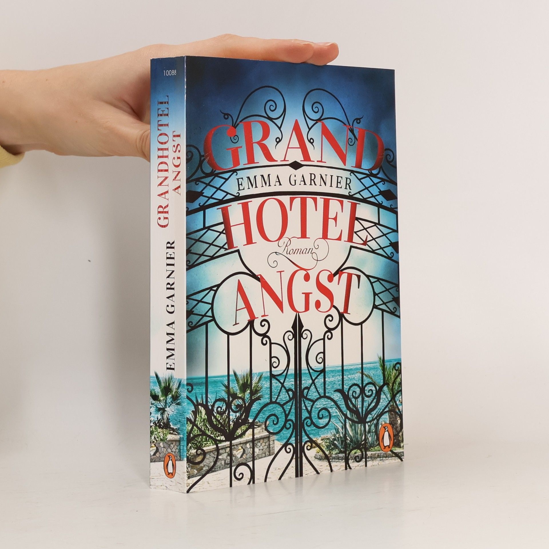 Emma Garnier Grandhotel Angst