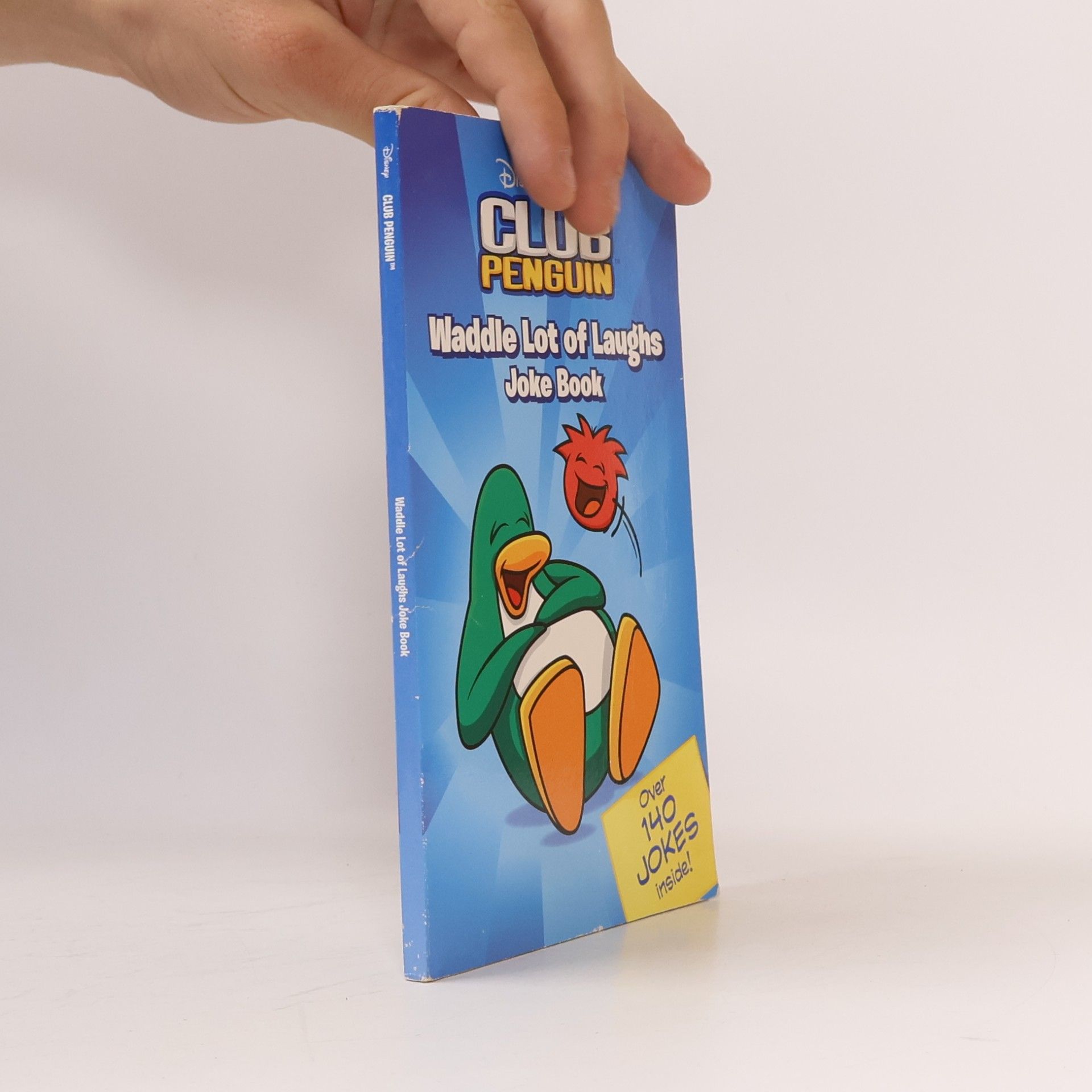 Rebecca McCarthy Club Penguin: Waddle Lot of Laughs Joke Book