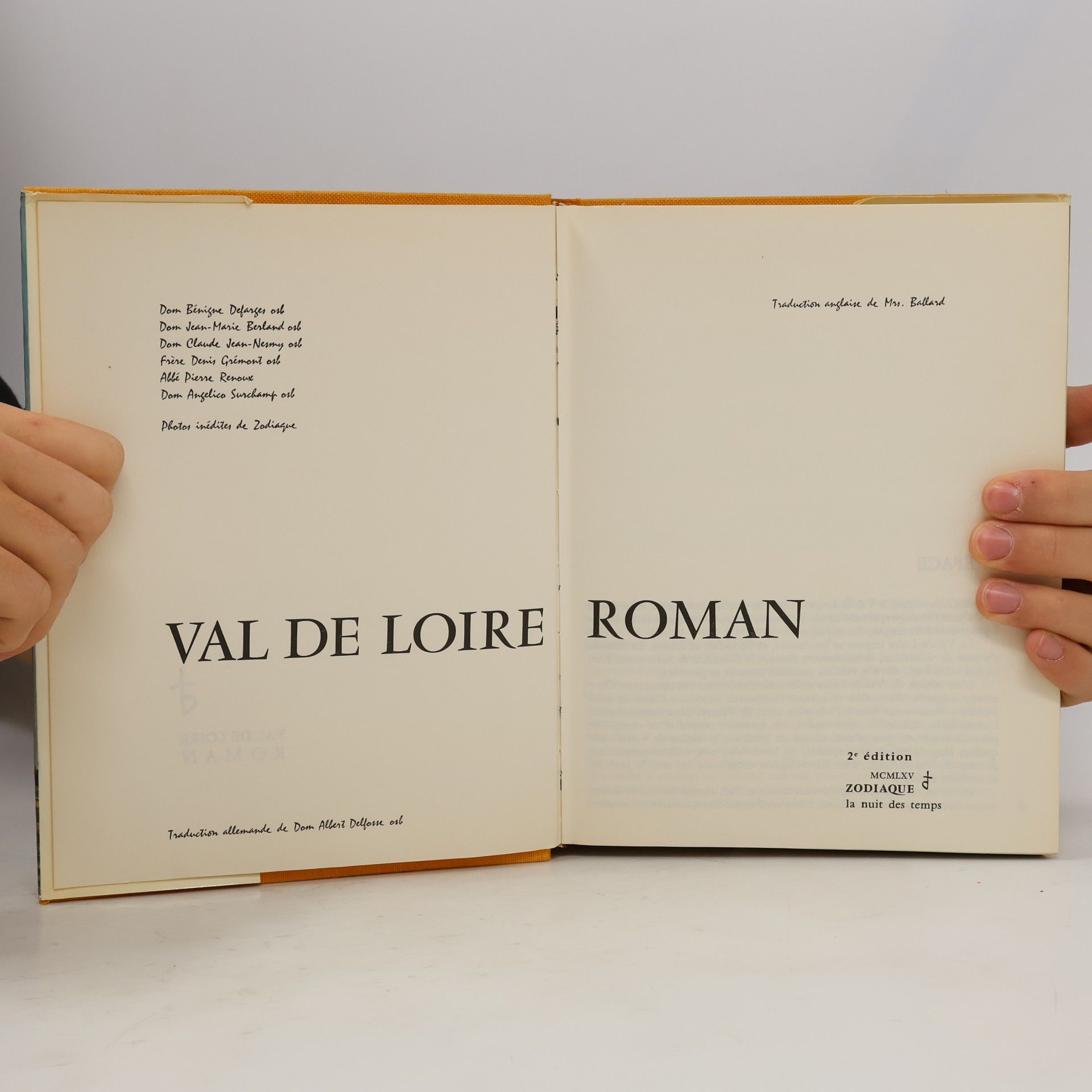 kolektiv Val de Loire Roman